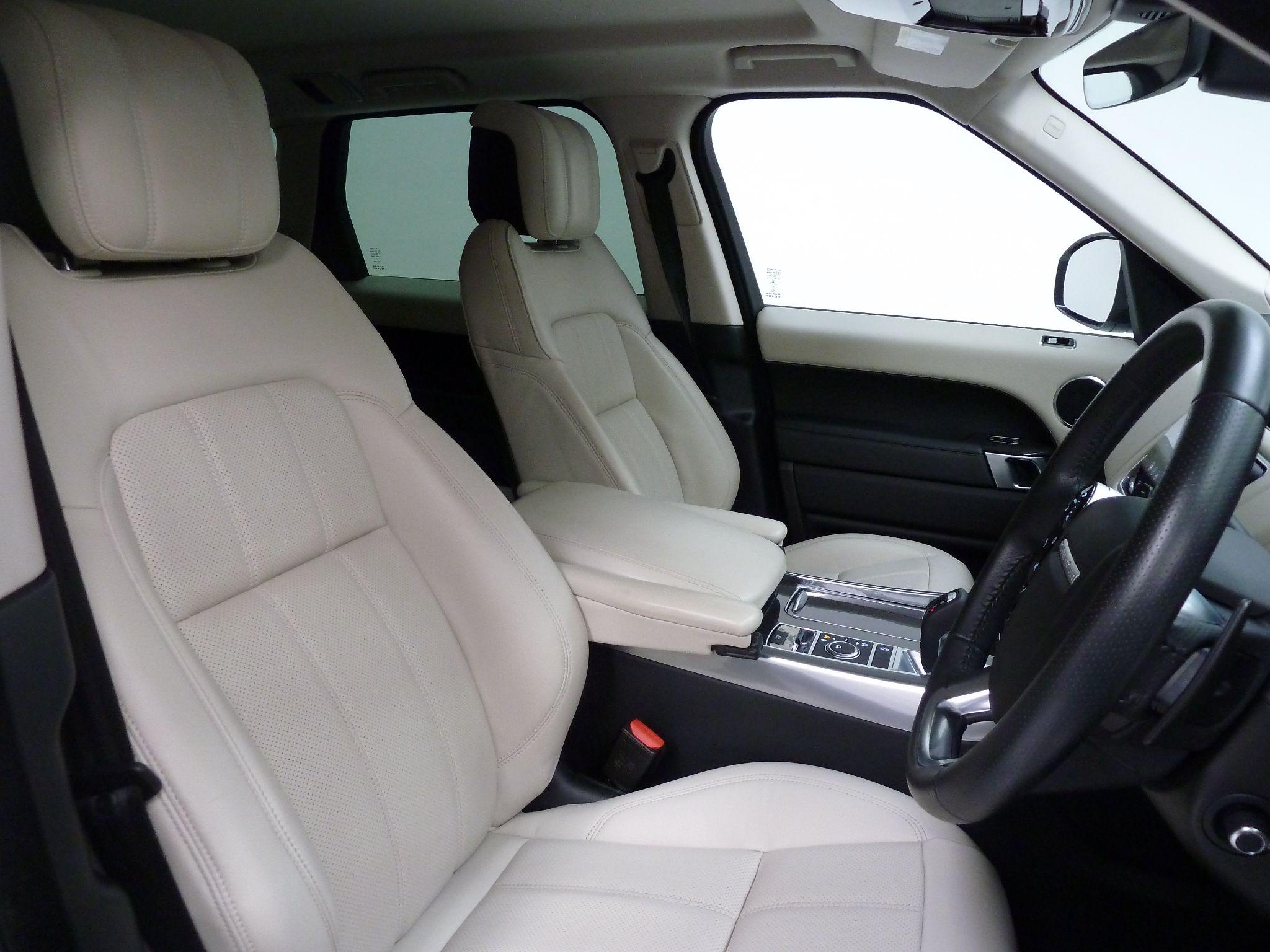 Land Rover Range Rover Sport 3.0   HSE   <br/><br/>AUTOBIOGRAPHY PACK + 7 SEATS