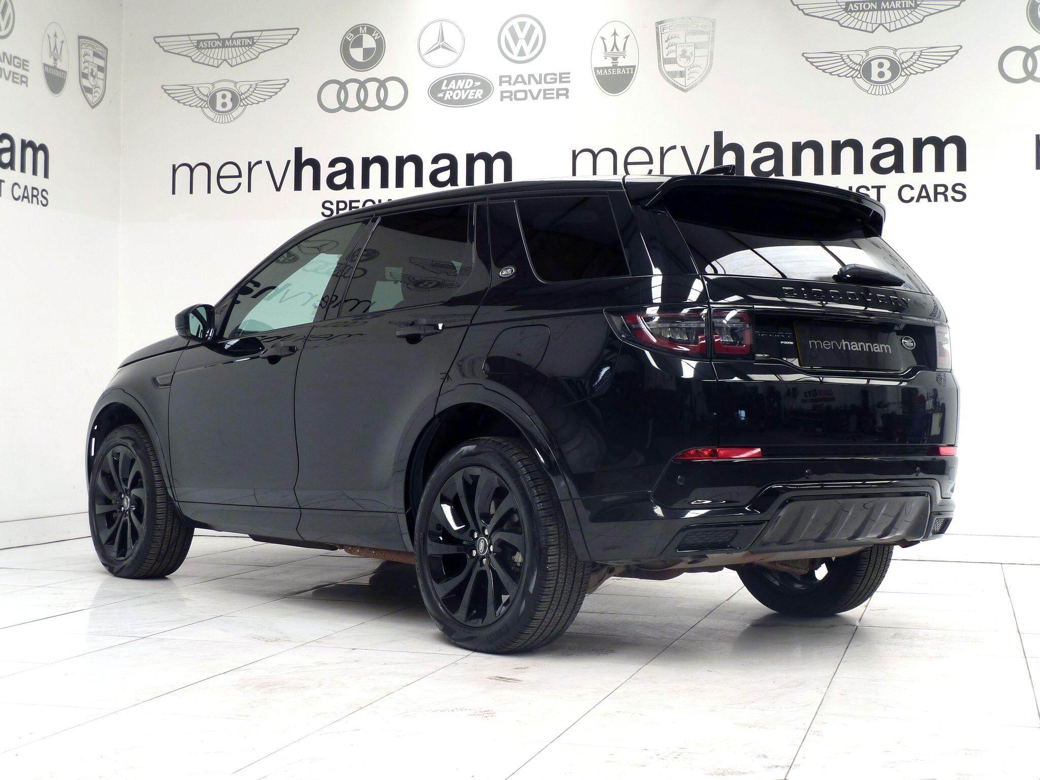 Land Rover Discovery Sport 1.5 P300e 12.2kWh R-Dynamic SE   <br/><br/>PAN ROOF + BLACK PACK