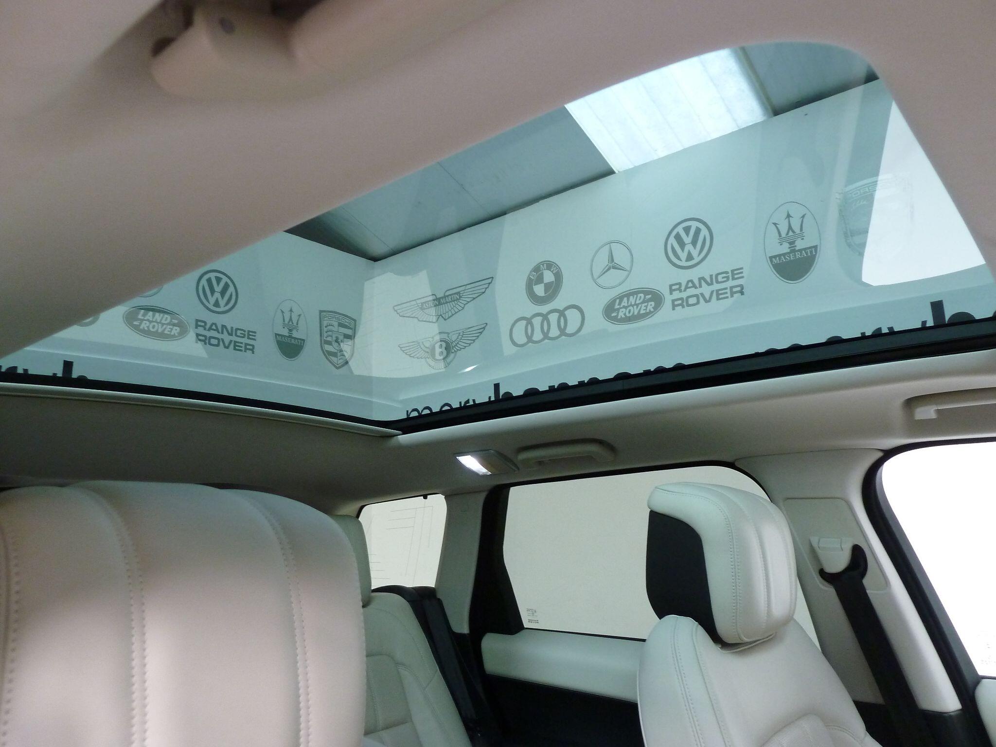 Land Rover Range Rover Sport 2.0 P400e  HSE GPF SUV  Petrol Plug-in Hybrid   (404 ps)<br/><br/>PAN ROOF + BLACK PACK + STEPS