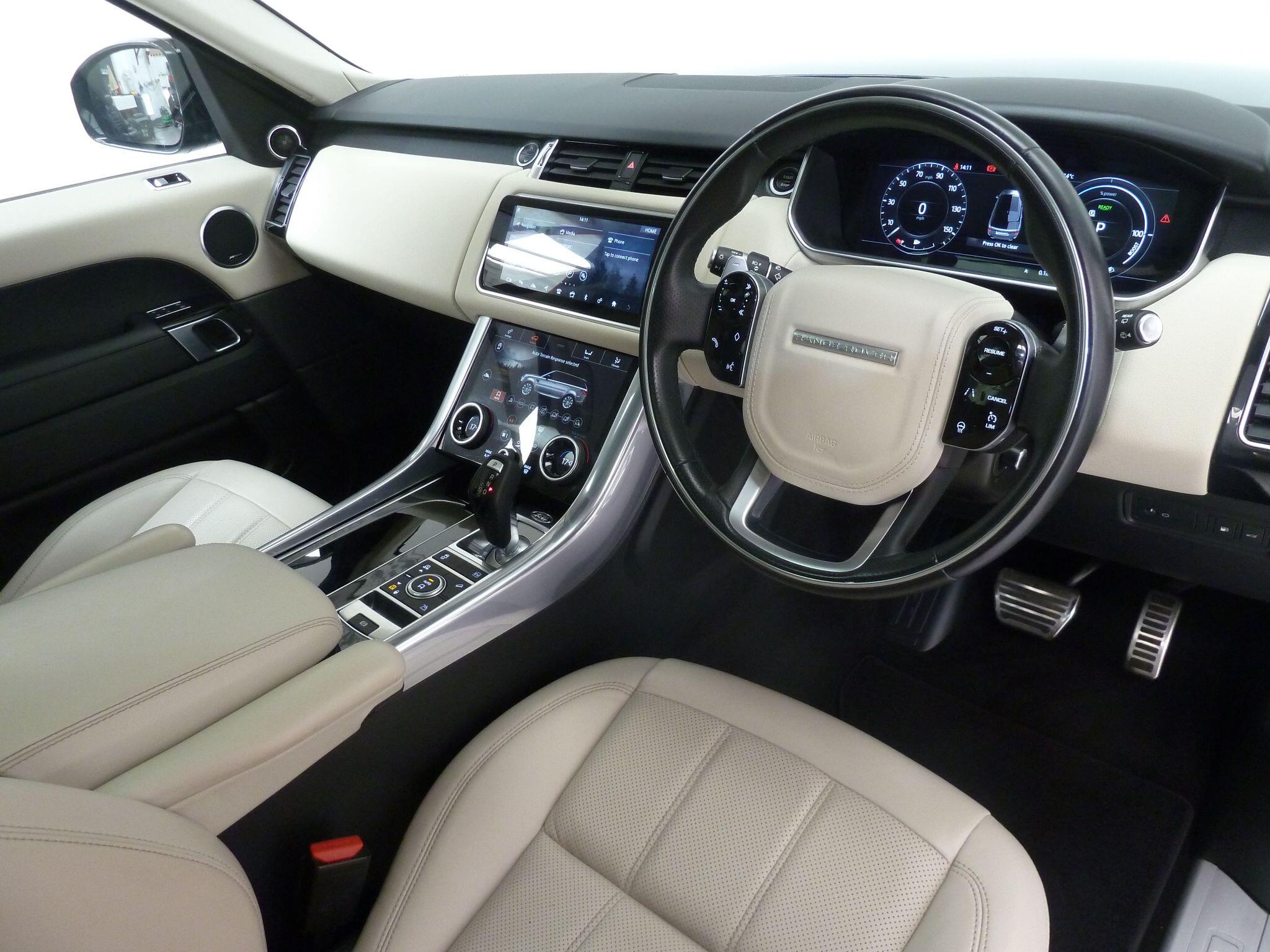 Land Rover Range Rover Sport 2.0 P400e  HSE Silver   <br/><br/>AUTOBIOGRAPHY PACK + PAN ROOF