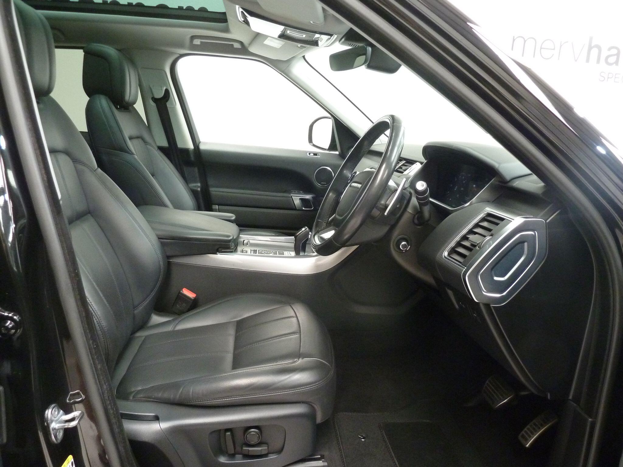 Land Rover Range Rover Sport 3.0 SD V6 HSE Dynamic   <br/><br/>AUTOBIOGRAPHY PACK + PAN ROOF