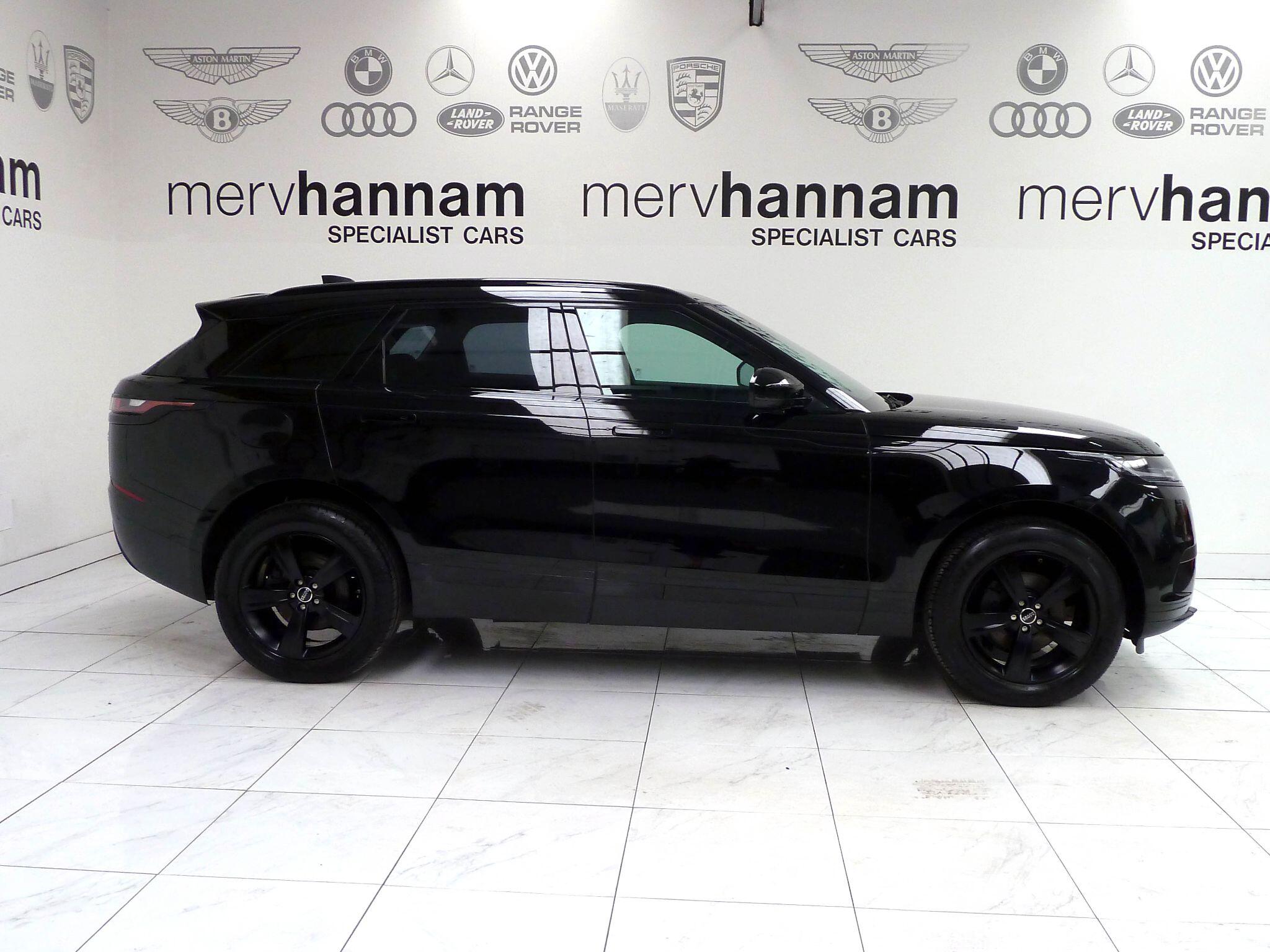 Land Rover Range Rover Velar 2.0 D200    <br/><br/>BLACK EXTERIOR DESIGN PACK