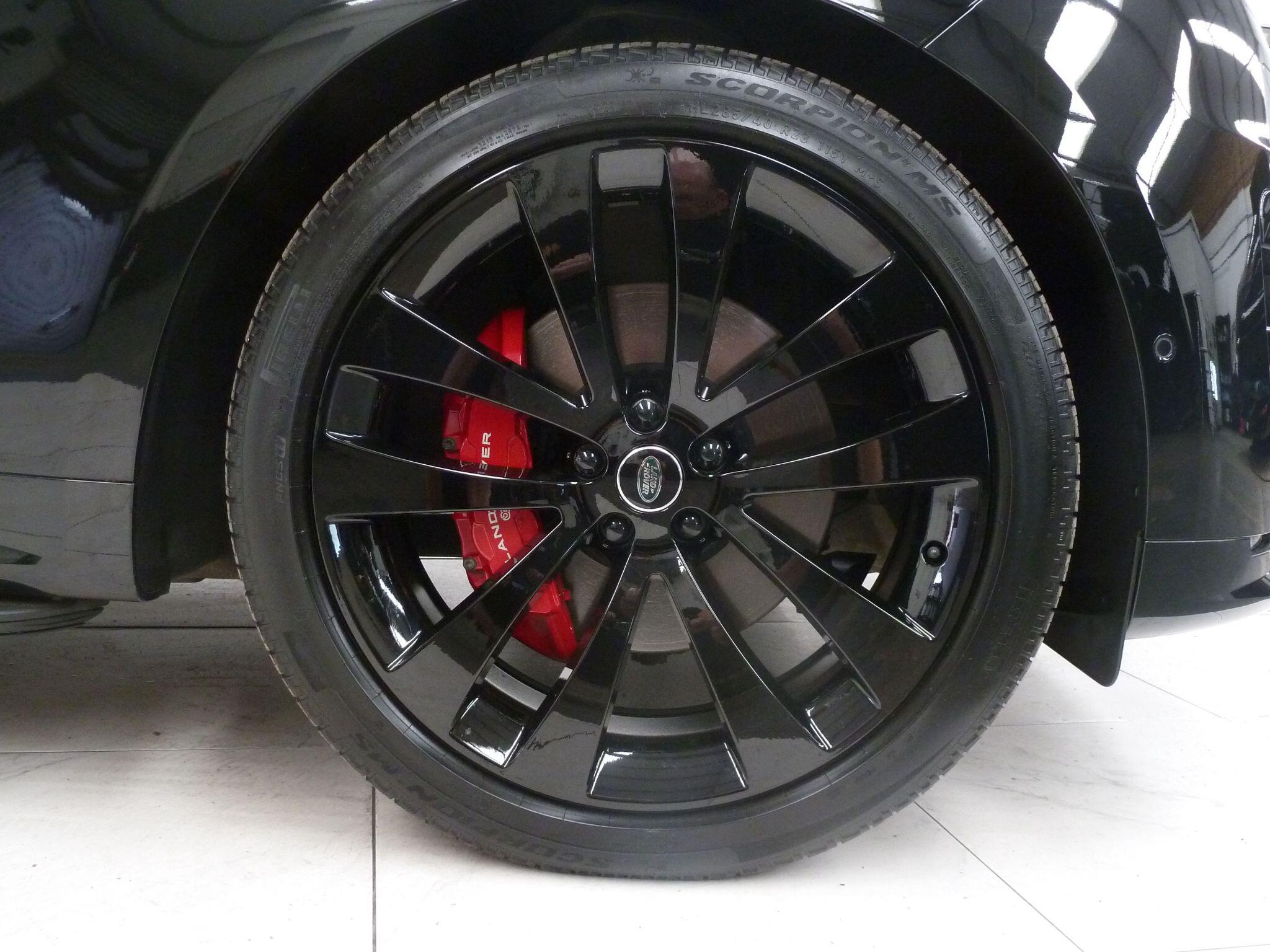 Land Rover Range Rover Sport 3.0 P460e 38.2kWh Dynamic SE   <br/><br/>23″ ALLOY WHEELS + BLACK PACK