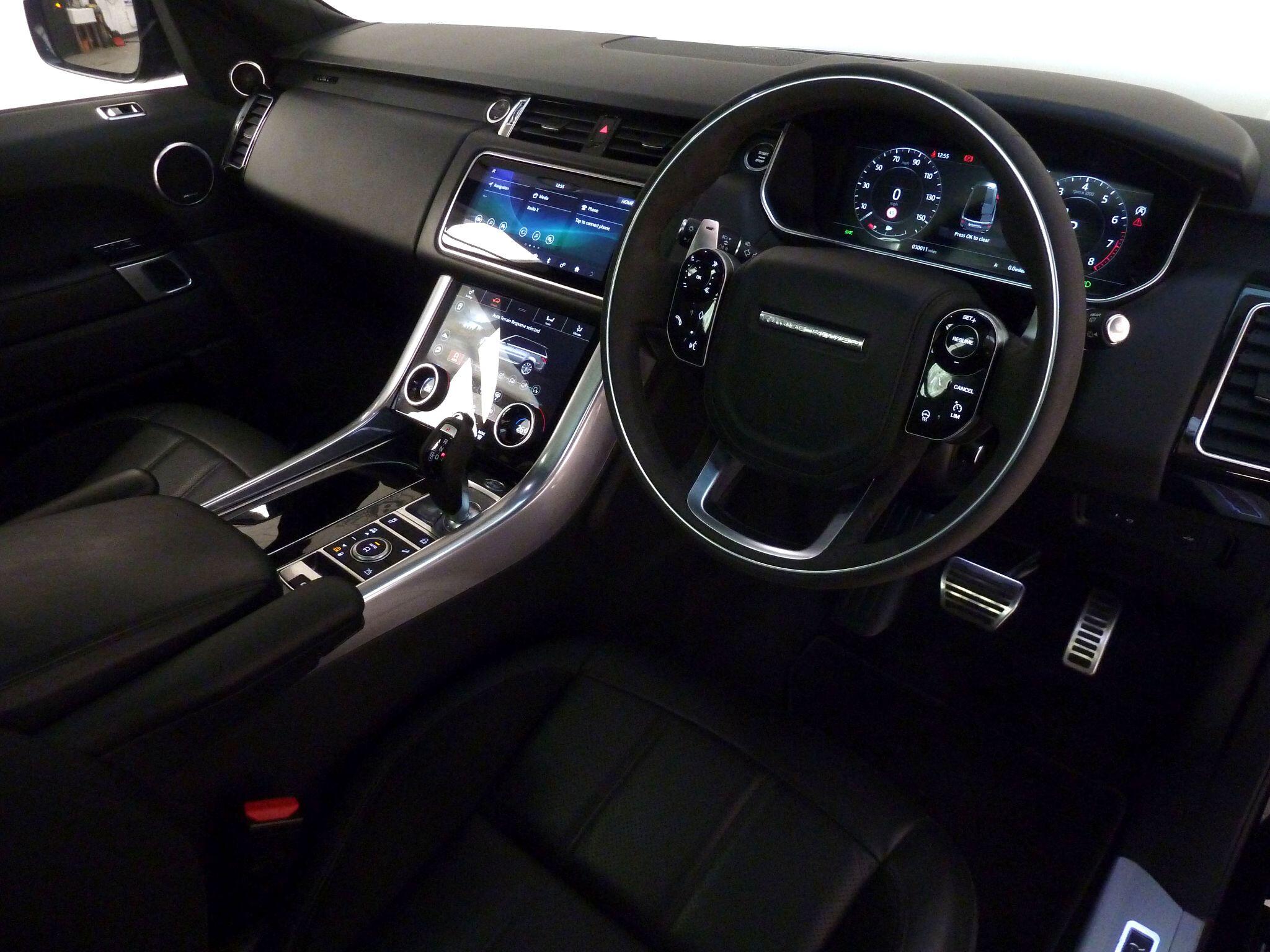 Land Rover Range Rover Sport 3.0 P400  HST   <br/><br/>PAN ROOF +CARBON PACK +400 BHP