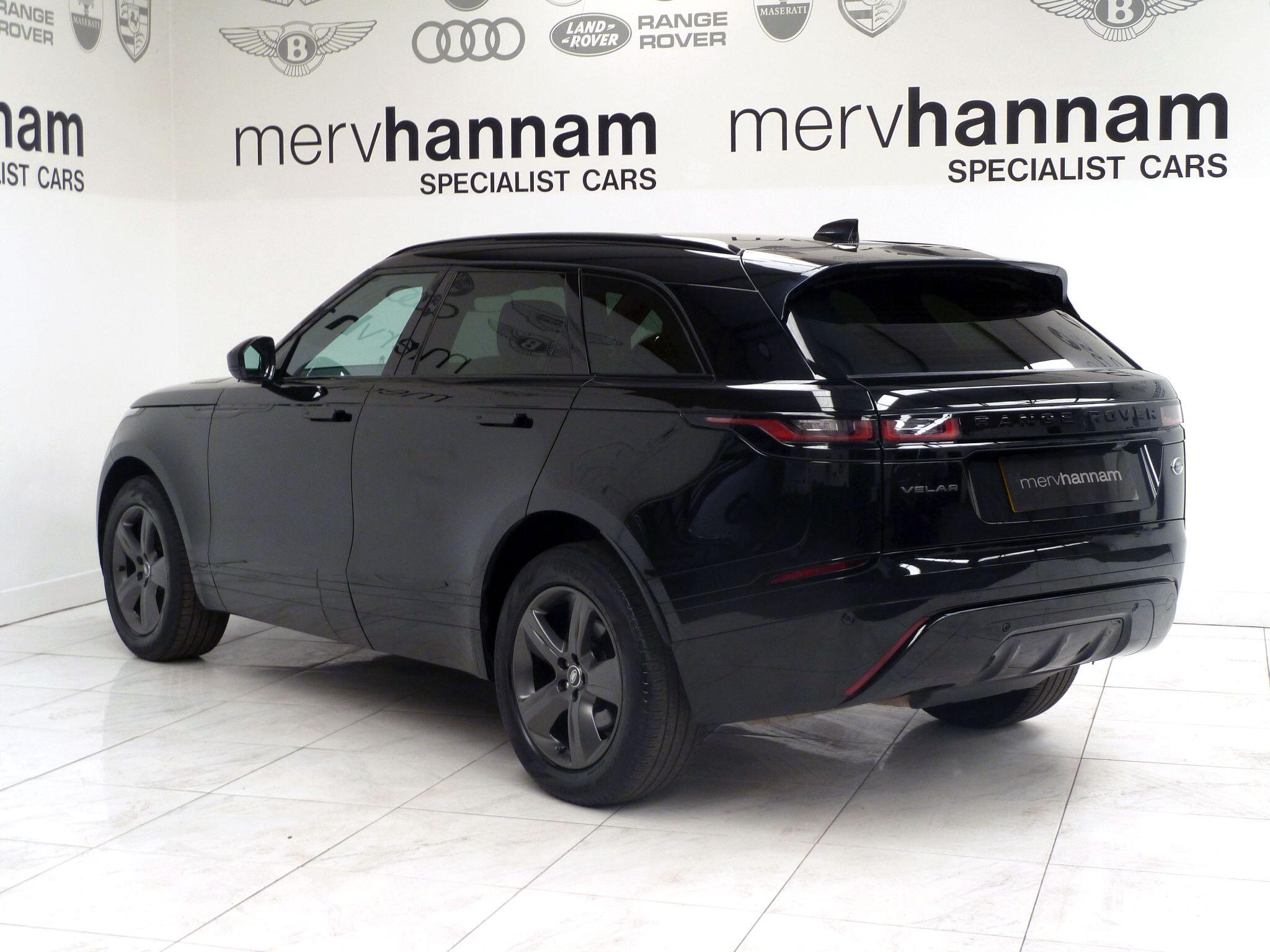 Land Rover Range Rover Velar 2.0 D200  R-Dynamic S   <br/><br/>BLACK EXTERIOR PACKAGE