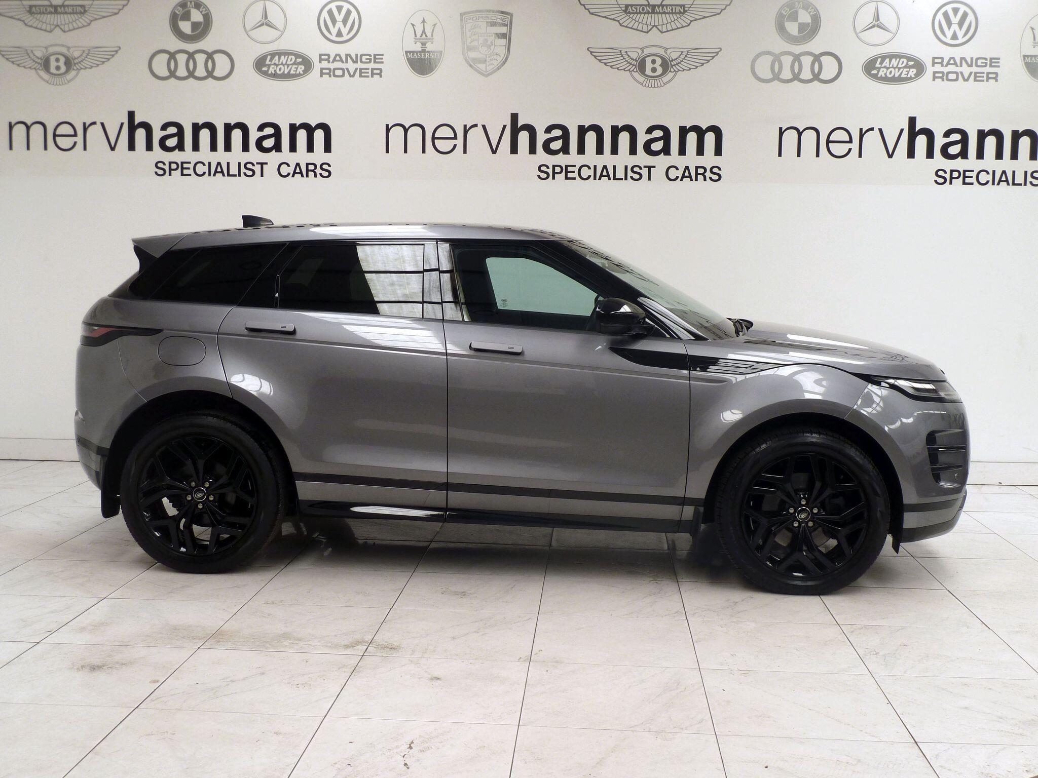 Land Rover Range Rover Evoque 2.0 D200  R-Dynamic SE   <br/><br/>PAN ROOF + BLACK PACK