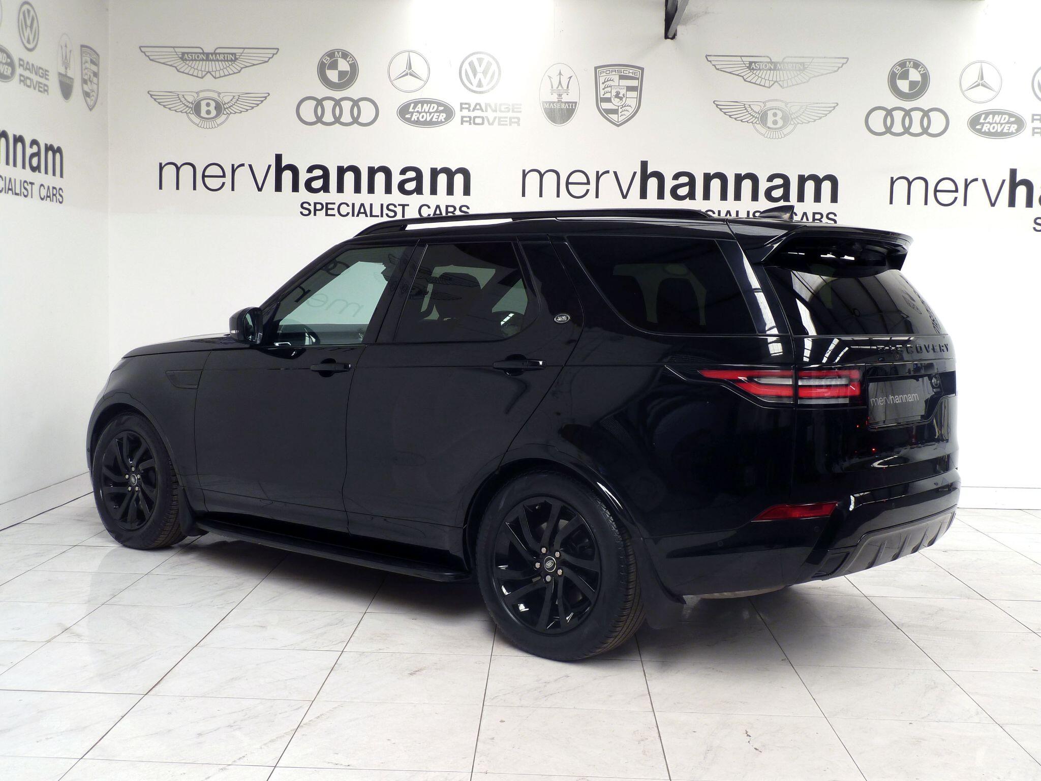 Land Rover Discovery 3.0 SD V6 HSE   <br/><br/>DYNAMIC DESIGN PACK + PAN ROOF