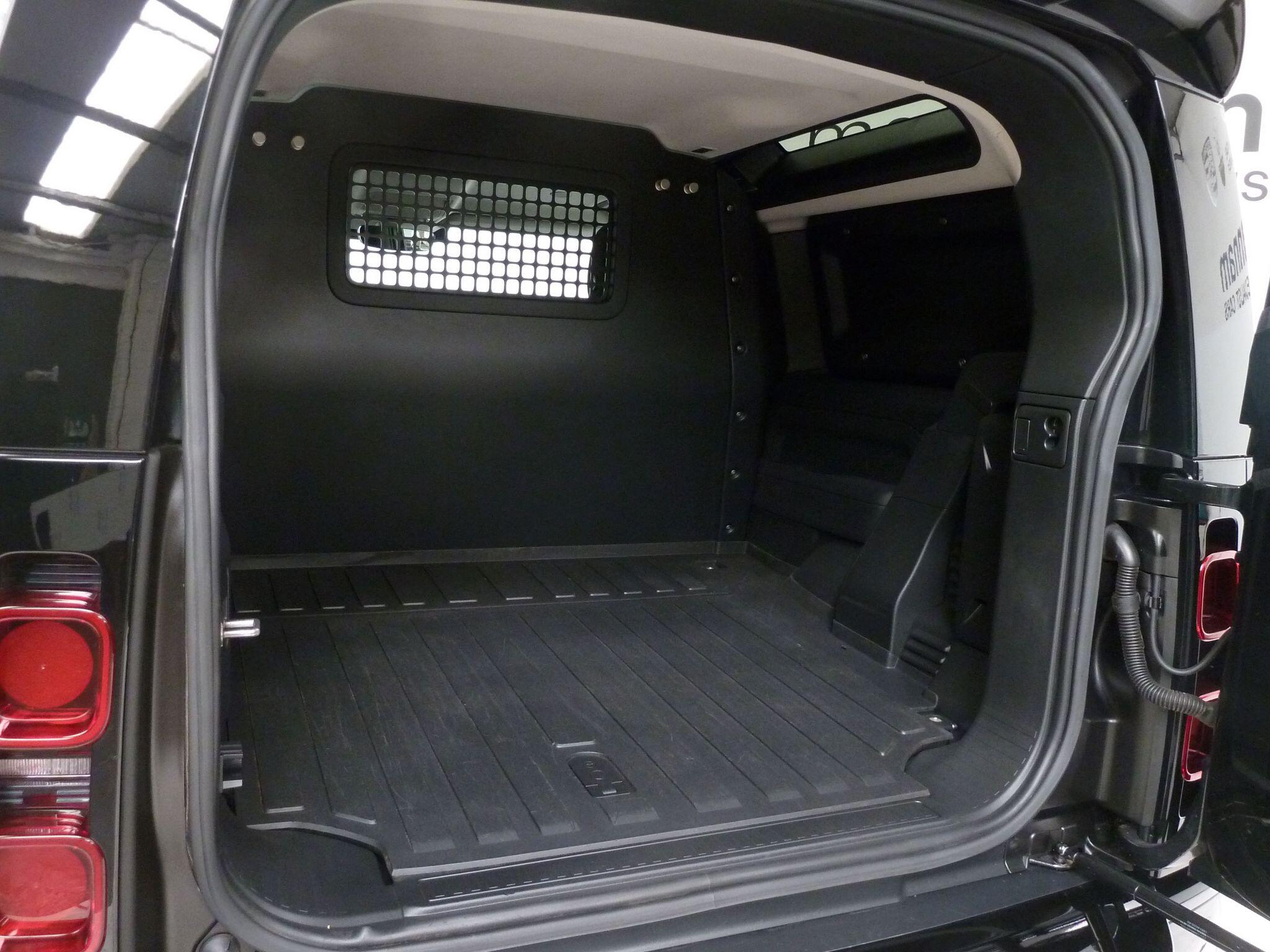 Land Rover Defender 90 3.0 D250  Hard Top SUV SWB   <br/><br/>HARD TOP 34,990 PLUS VAT