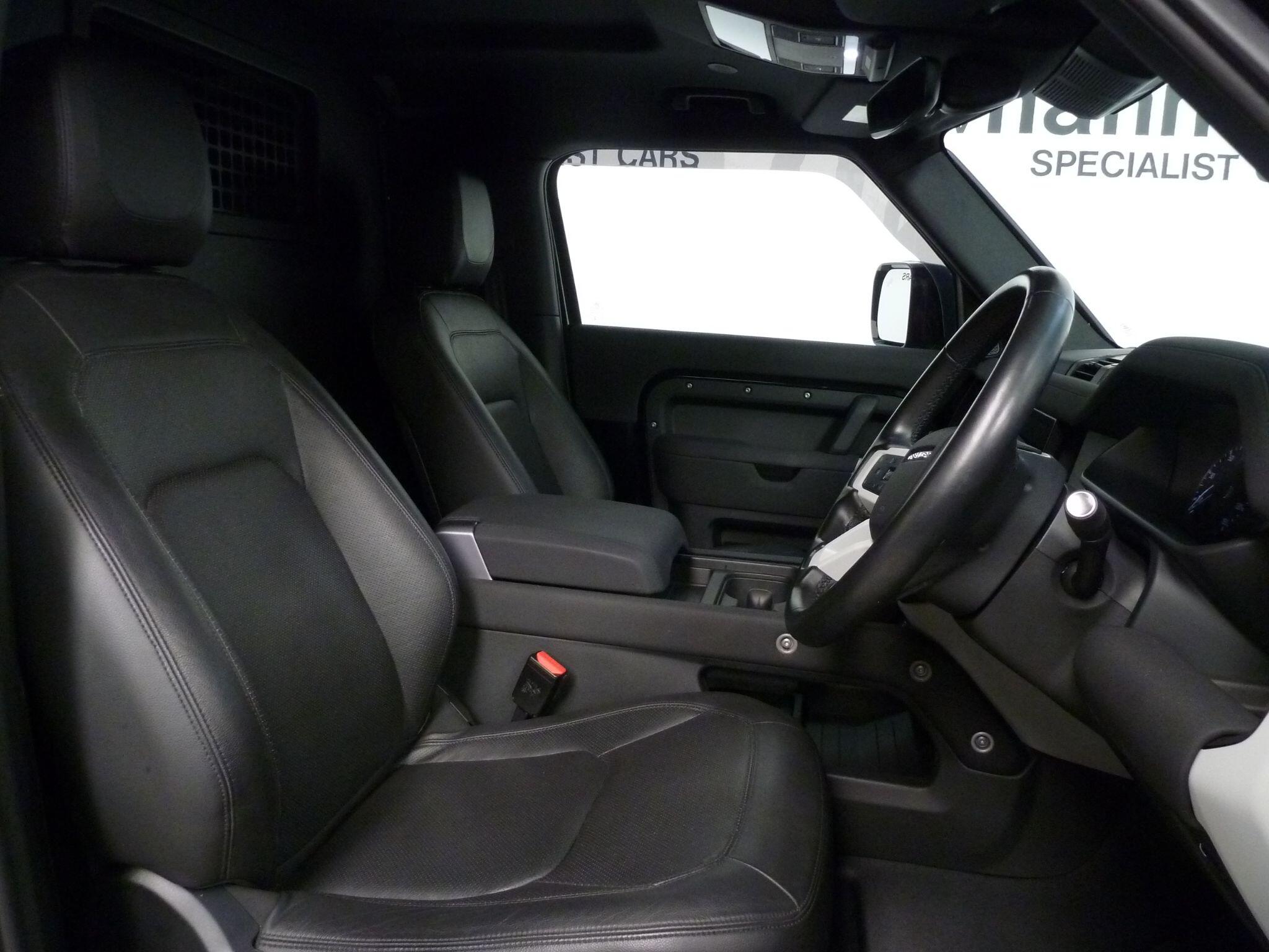 Land Rover Defender 90 3.0 D250  SE Hard Top SUV SWB   <br/><br/>EXPLORER PACK 39990 +VAT