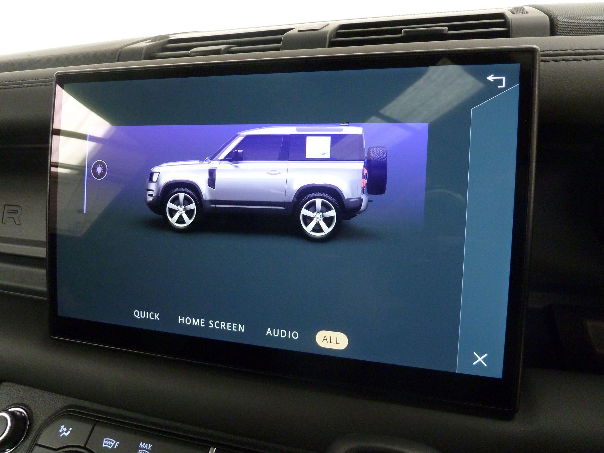 Land Rover Defender 90 5.0 P525 V8   <br/><br/>WIDETRACK +ROOF LIGHTS  +STEPS