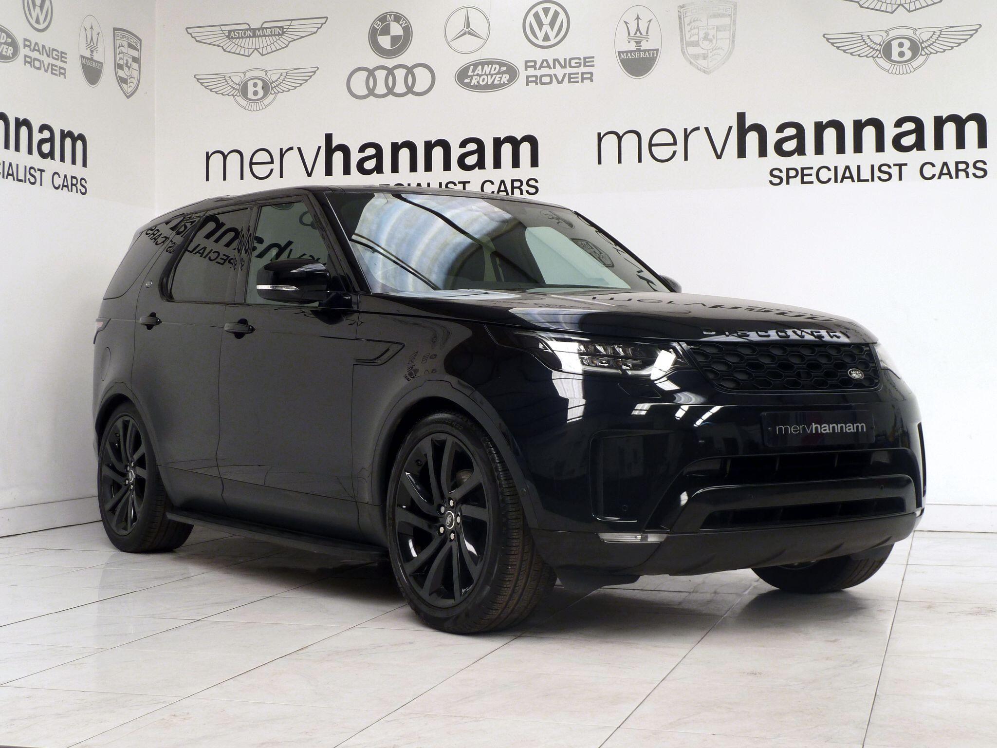 Land Rover Discovery 3.0 SD V6 HSE Luxury   <br/><br/>PAN ROOF + BLACK PACK + STEPS