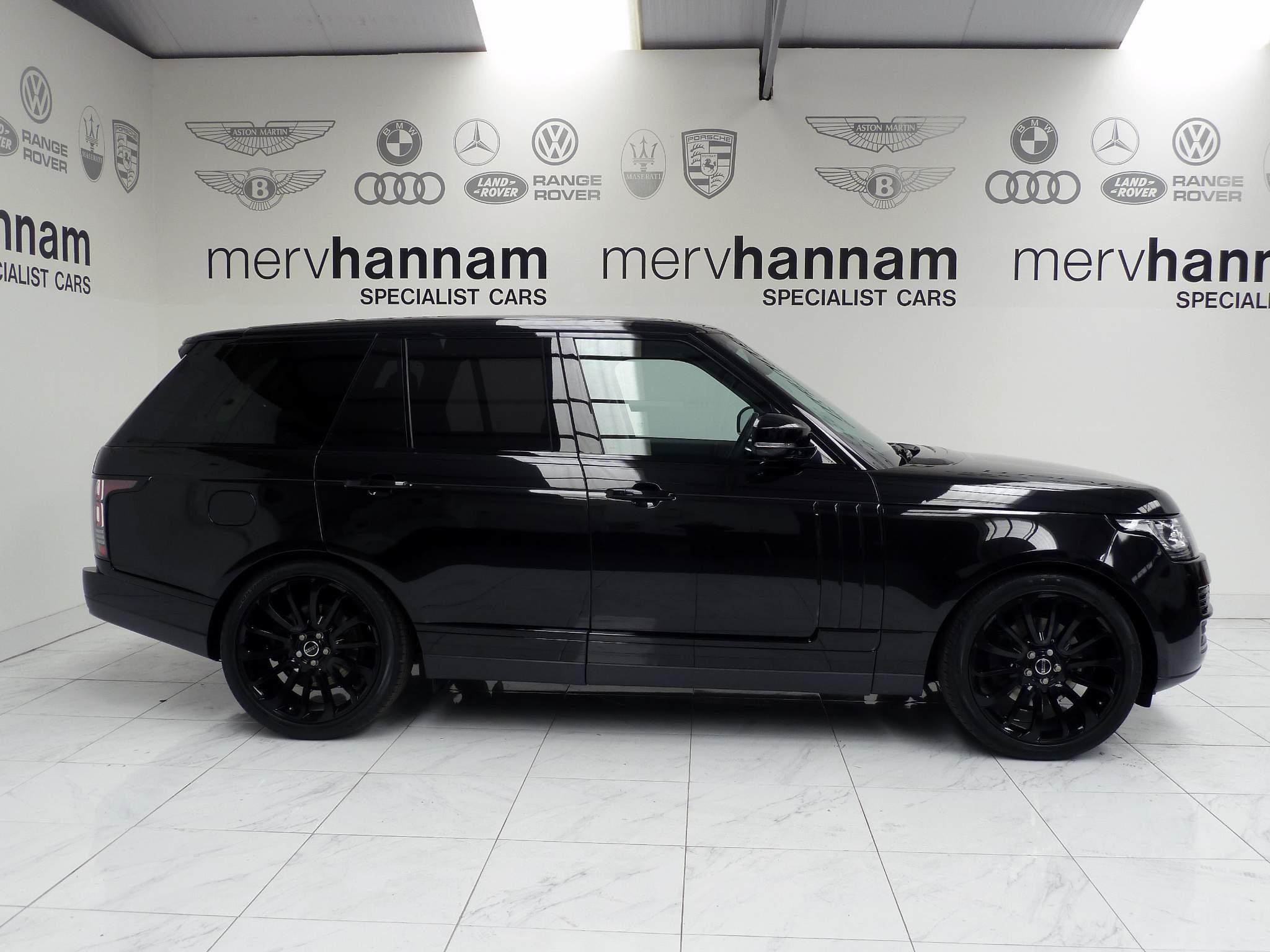 Land Rover Range Rover 3.0 TD V6 Vogue   <br/><br/>PAN ROOF + BLACK PACK + TV