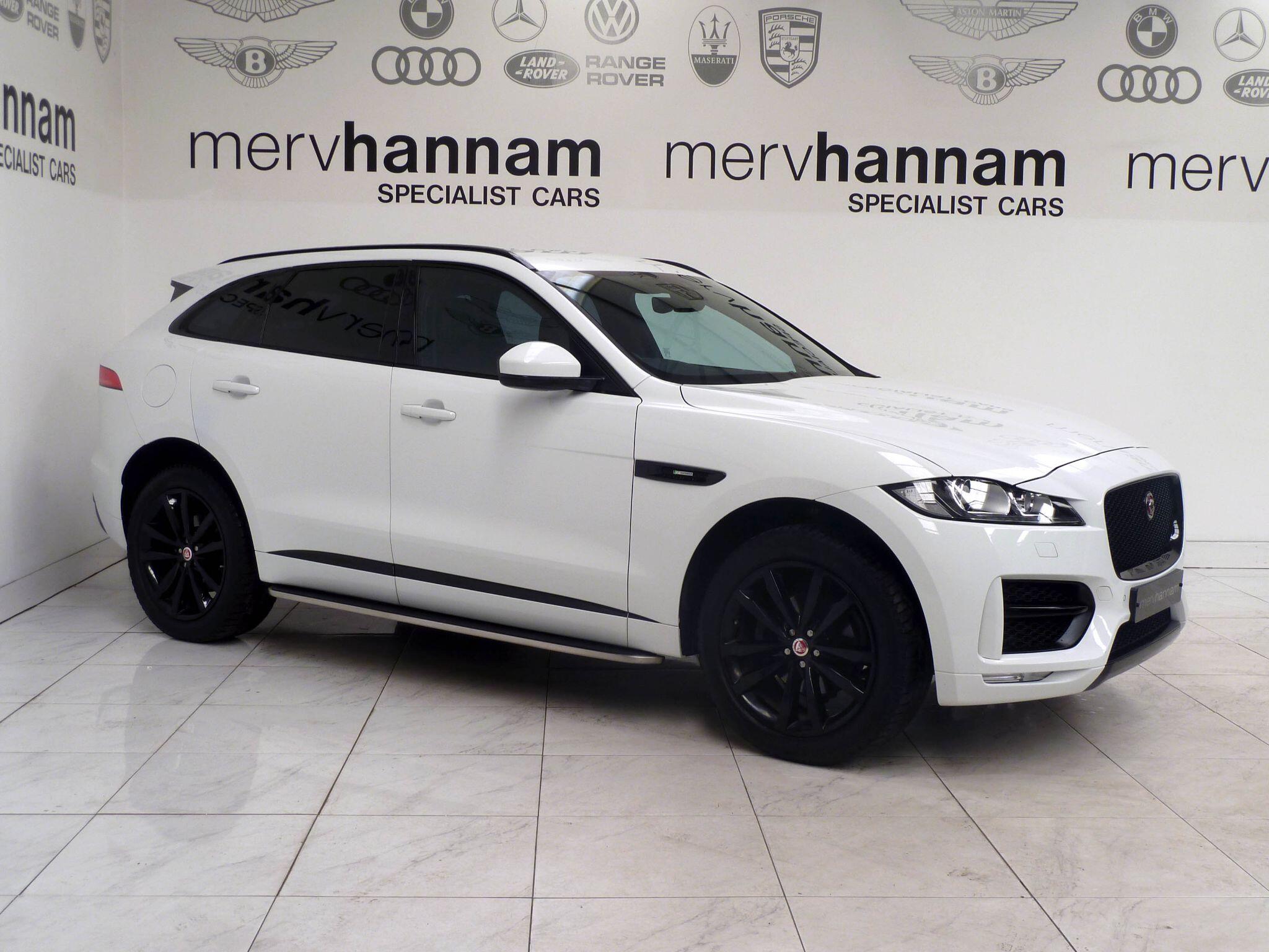 Jaguar F-PACE 2.0 D180 R-Sport SUV  DieselAWD   (180 ps)<br/><br/>BLACK EXTERIOR DESIGN PACK