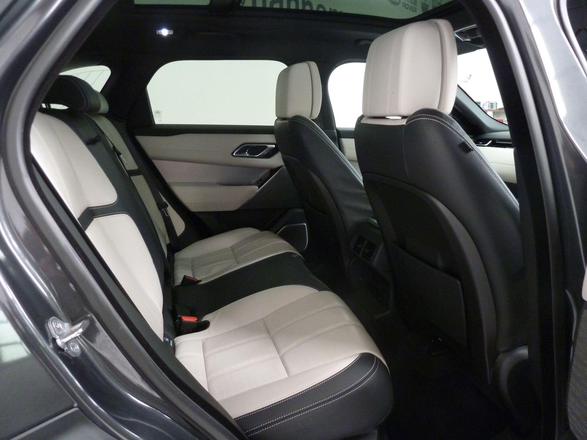Land Rover Range Rover Velar 2.0 P400e 17.1kWh R-Dynamic HSE   <br/><br/>SLIDING PAN ROOF + BLACK PACK