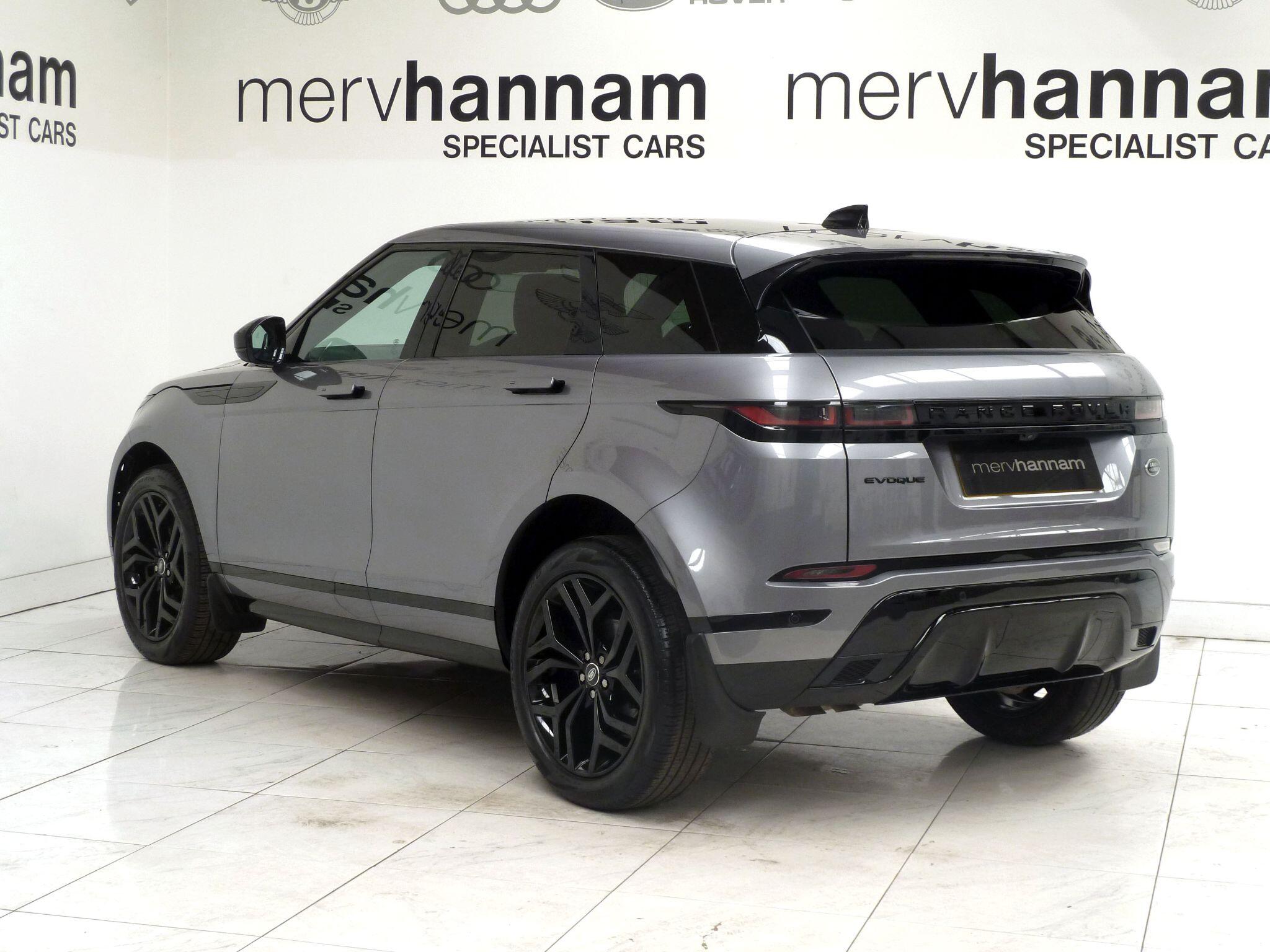Land Rover Range Rover Evoque 2.0 D200  R-Dynamic SE   <br/><br/>PAN ROOF + BLACK PACK