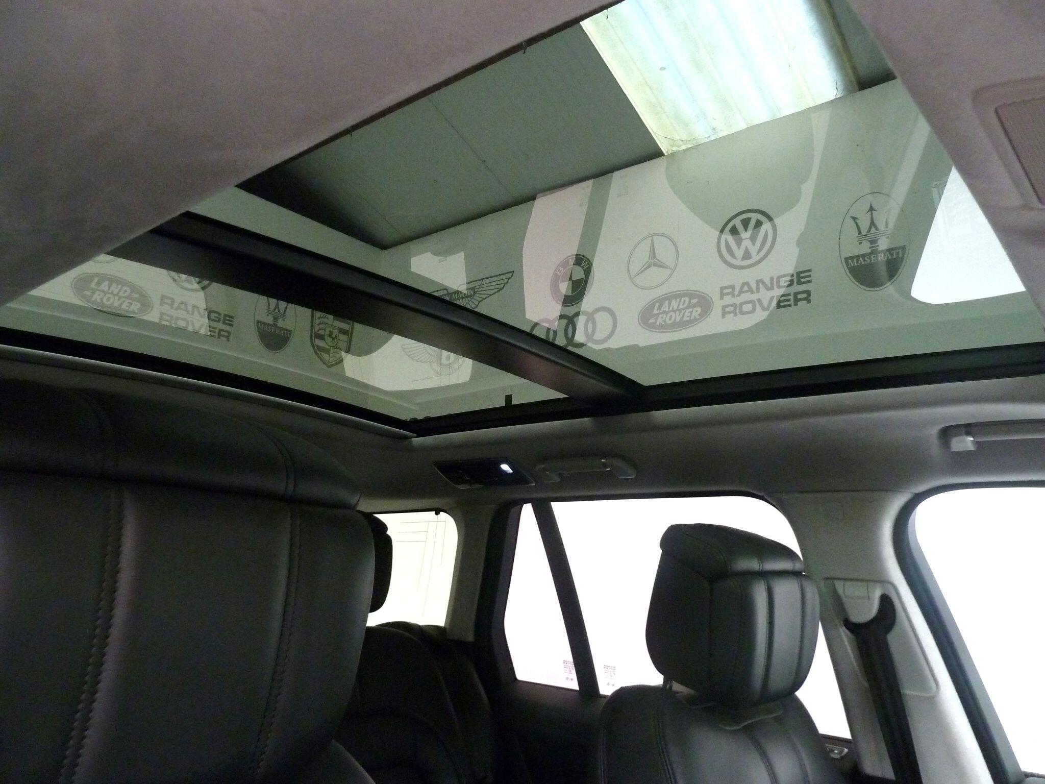 Land Rover Range Rover 2.0 P400e  Autobiography   <br/><br/>PAN ROOF + BLACK PACK + TV