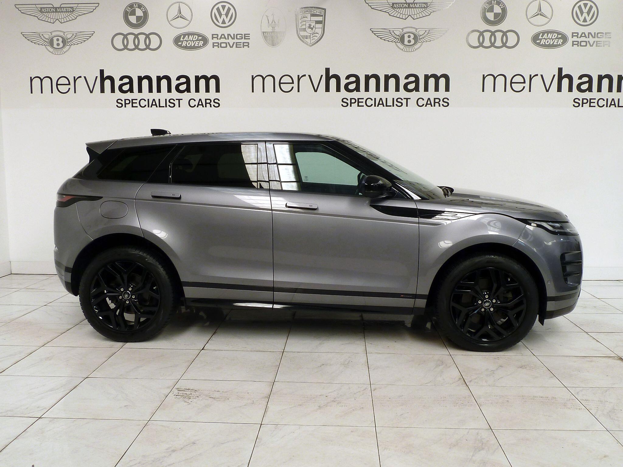 Land Rover Range Rover Evoque 2.0 D200  R-Dynamic SE   <br/><br/>PAN ROOF + BLACK PACK