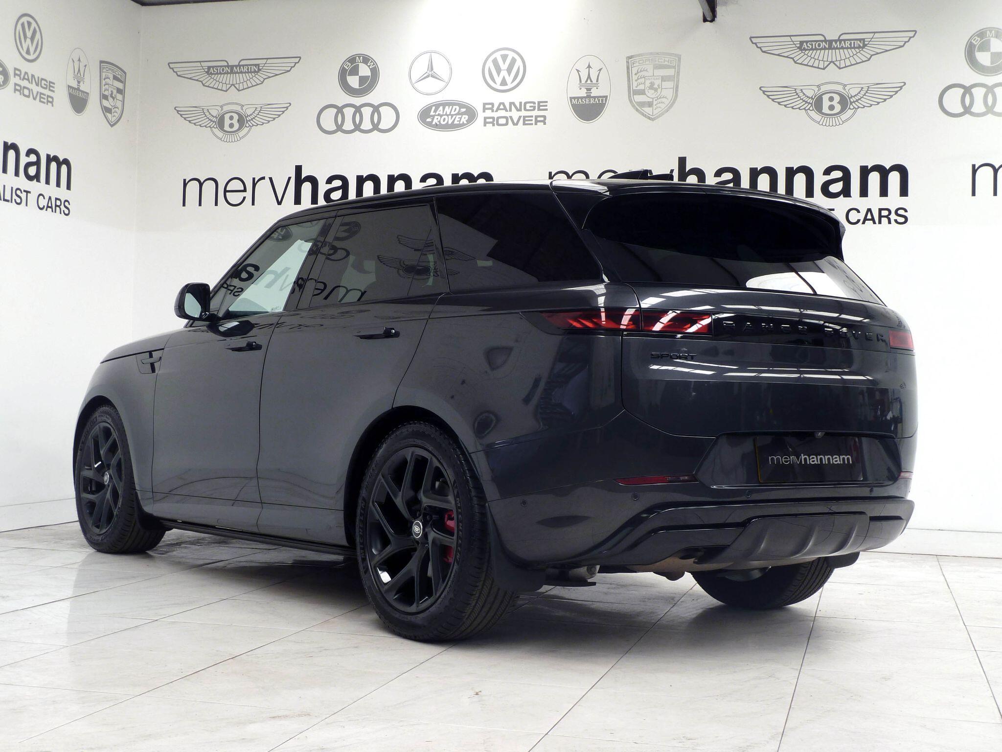 Land Rover Range Rover Sport 3.0 D250  Edition   <br/><br/>PAN ROOF + BLACK PACK + STEPS