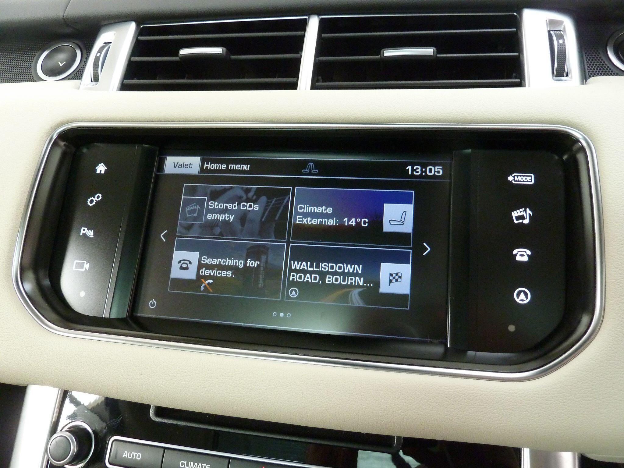 Land Rover Range Rover Sport 3.0 SD V6 HSE   <br/><br/>AUTOBIOGRAPHY DESIGN PACK