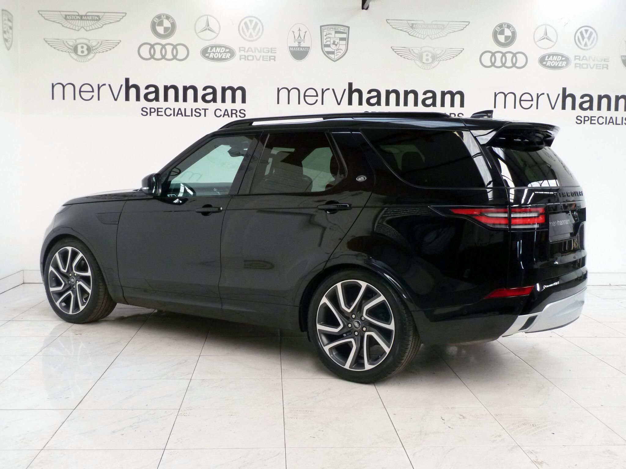 Land Rover Discovery 2.0 Si4 HSE GPF SUV  Petrol   (300 ps)<br/><br/>PAN ROOF + BLACK PACK