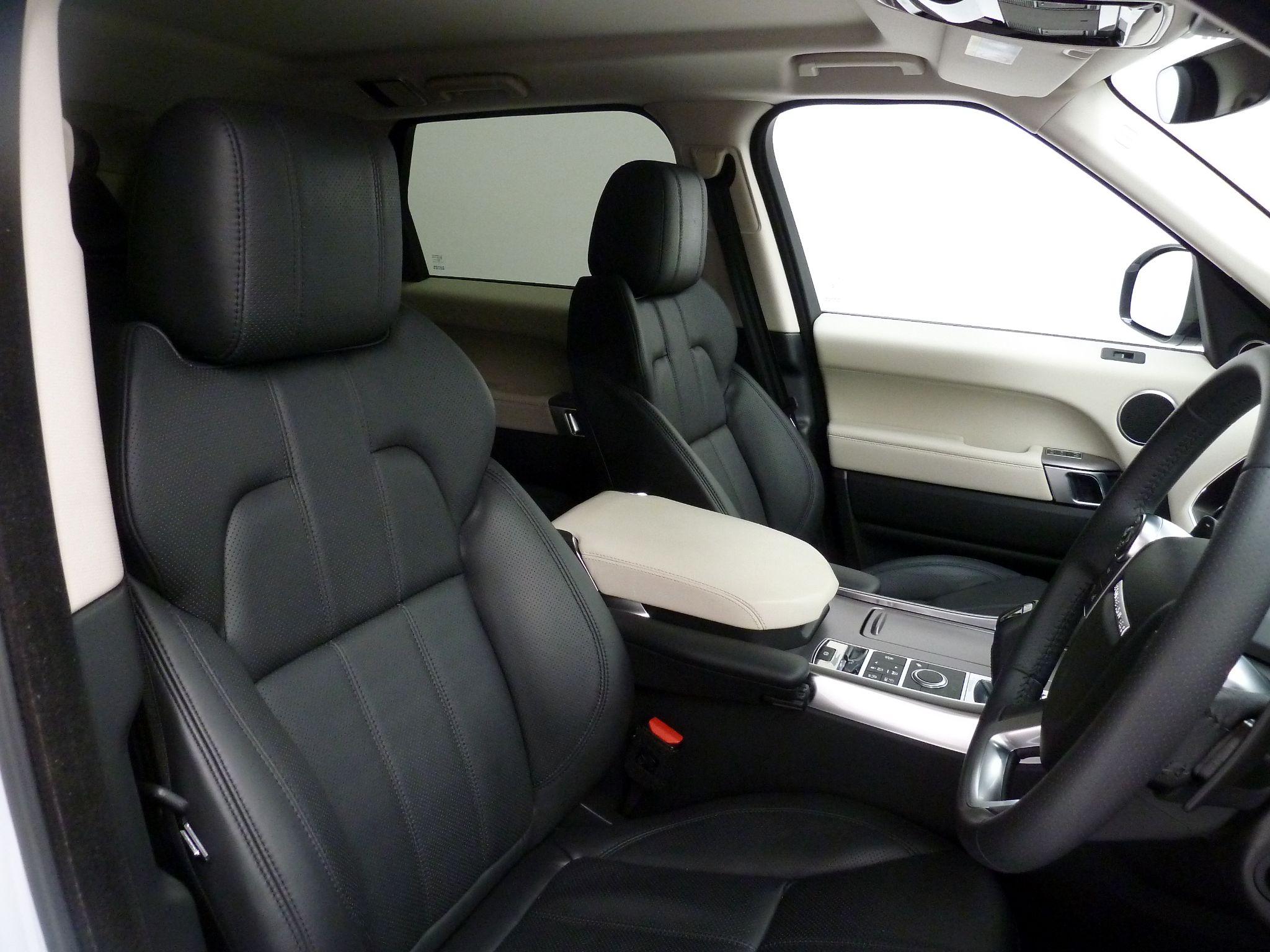 Land Rover Range Rover Sport 3.0 SD V6 HSE   <br/><br/>AUTOBIOGRAPHY DESIGN PACKAGE