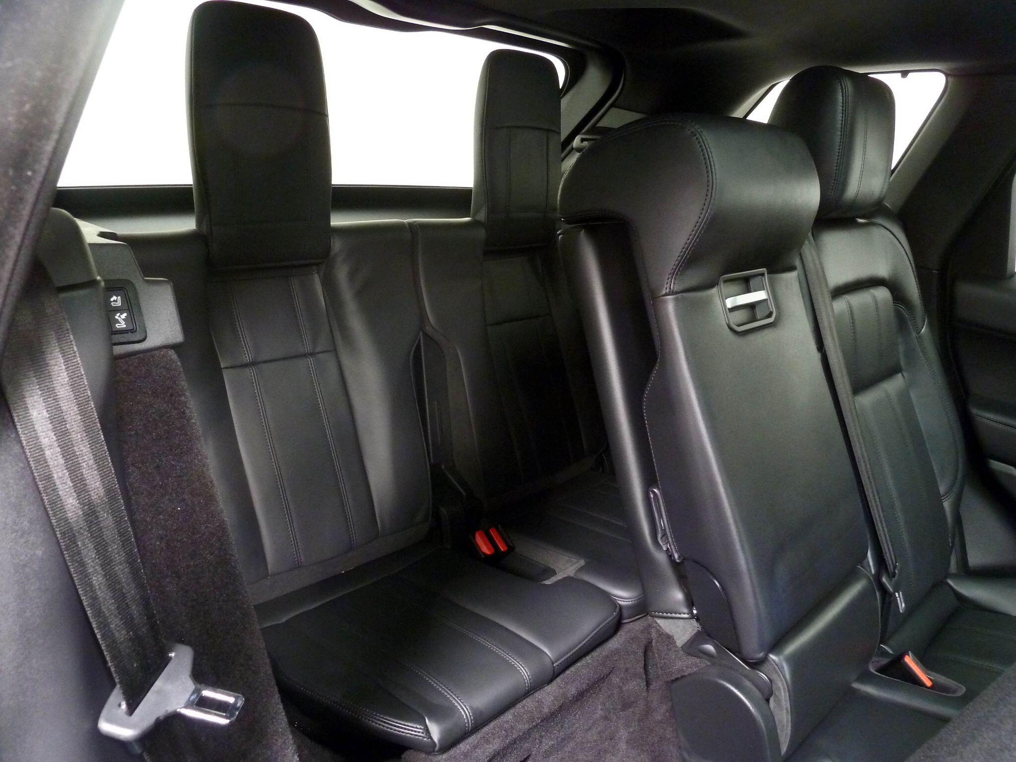 Land Rover Range Rover Sport 3.0 D250  HSE Silver   <br/><br/>AUTOBIOGRAPHY PACK + 7 SEATS
