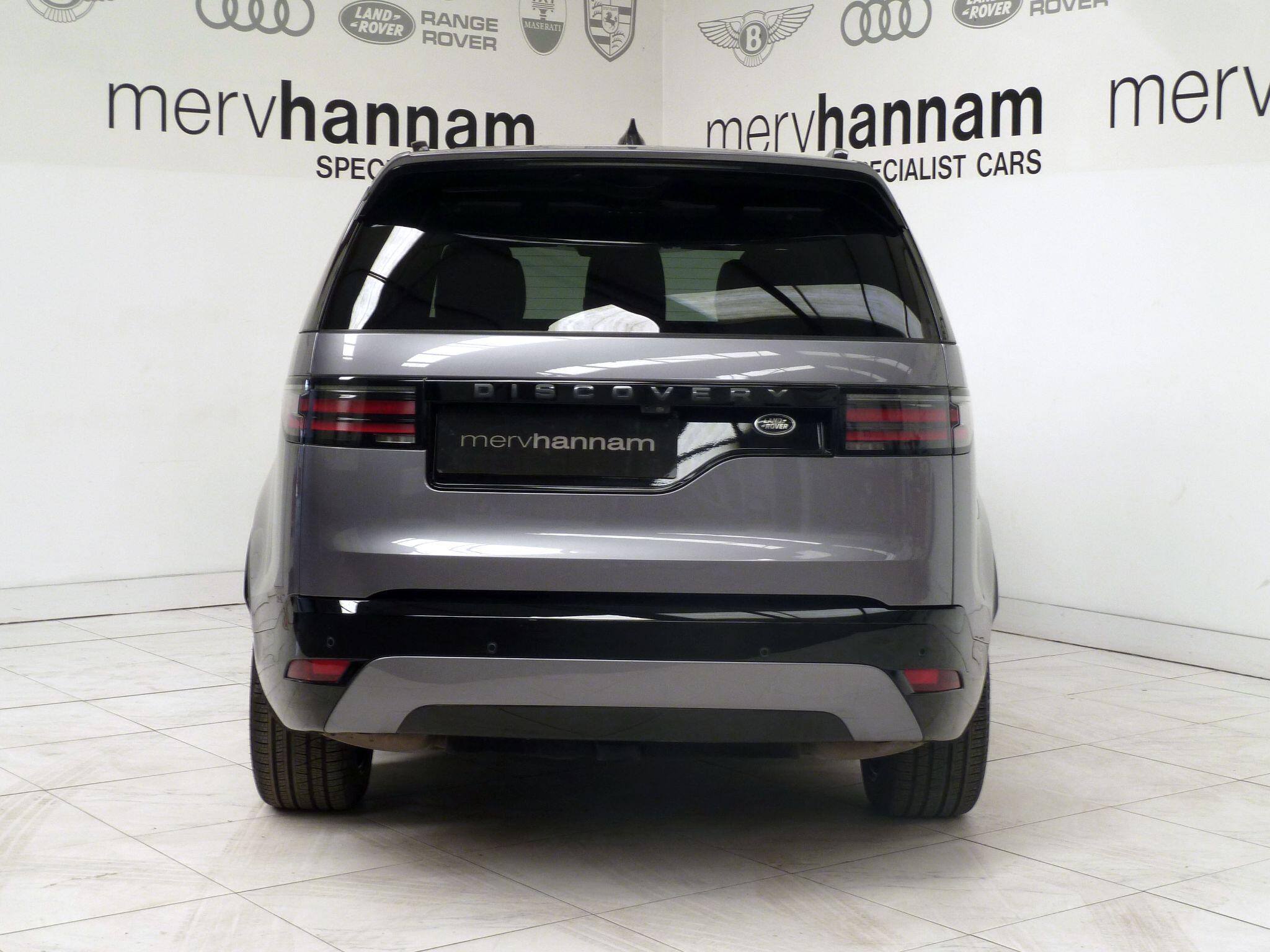 Land Rover Discovery 3.0 D250  R-Dynamic S   <br/><br/>PAN ROOF + BLACK PACK + 3D CAM
