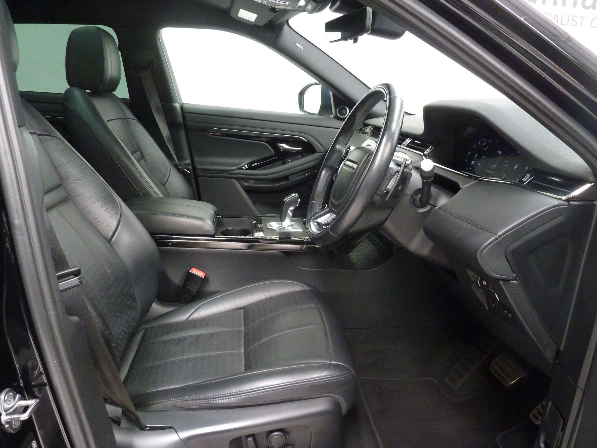 Land Rover Range Rover Evoque 2.0 D150 R-Dynamic HSE   <br/><br/>PAN ROOF + BLACK PACK