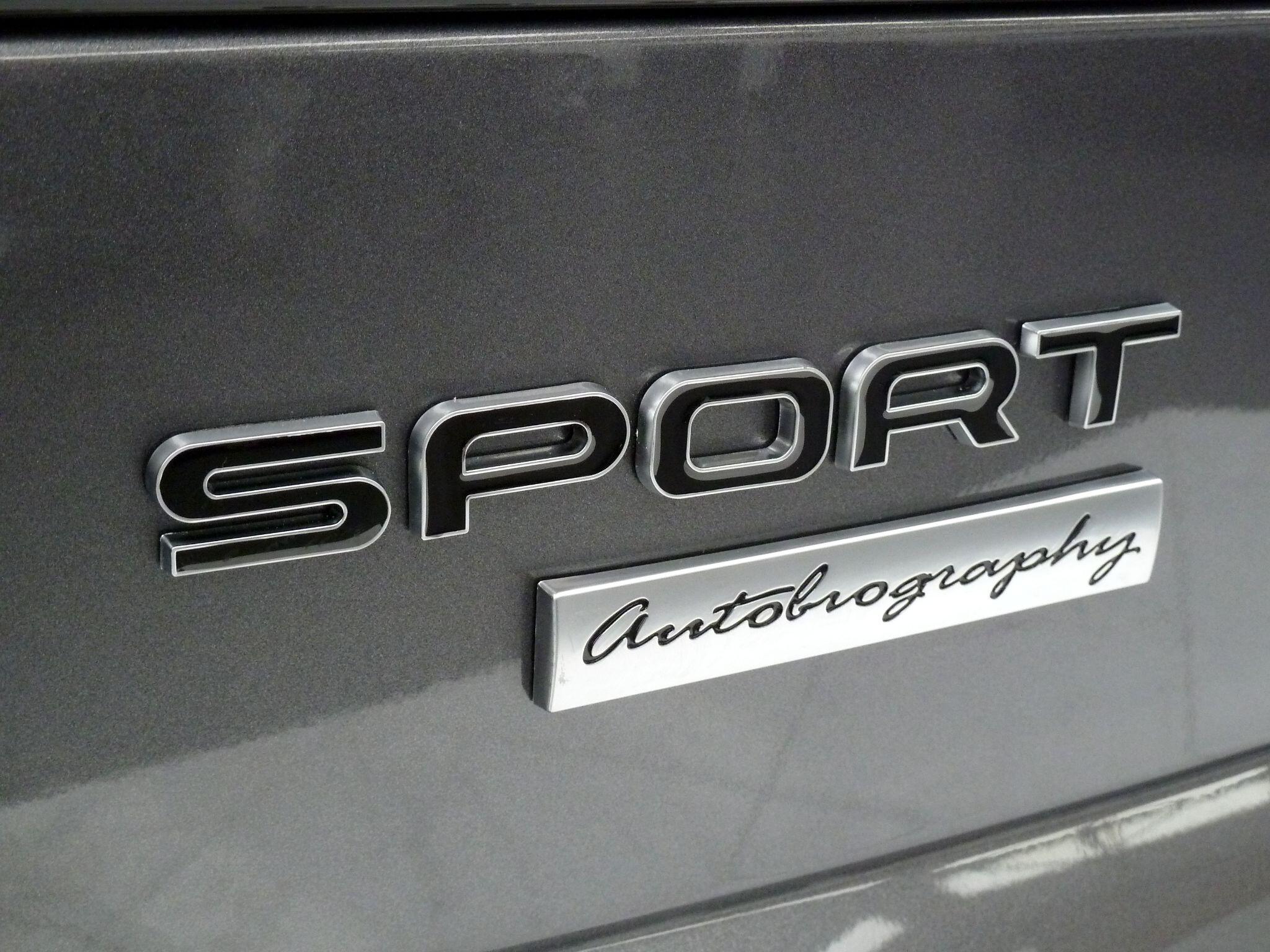 Land Rover Range Rover Sport 3.0 SD V6 HSE Dynamic   <br/><br/>AUTOBIOGRAPHY DESIGN PACKAGE