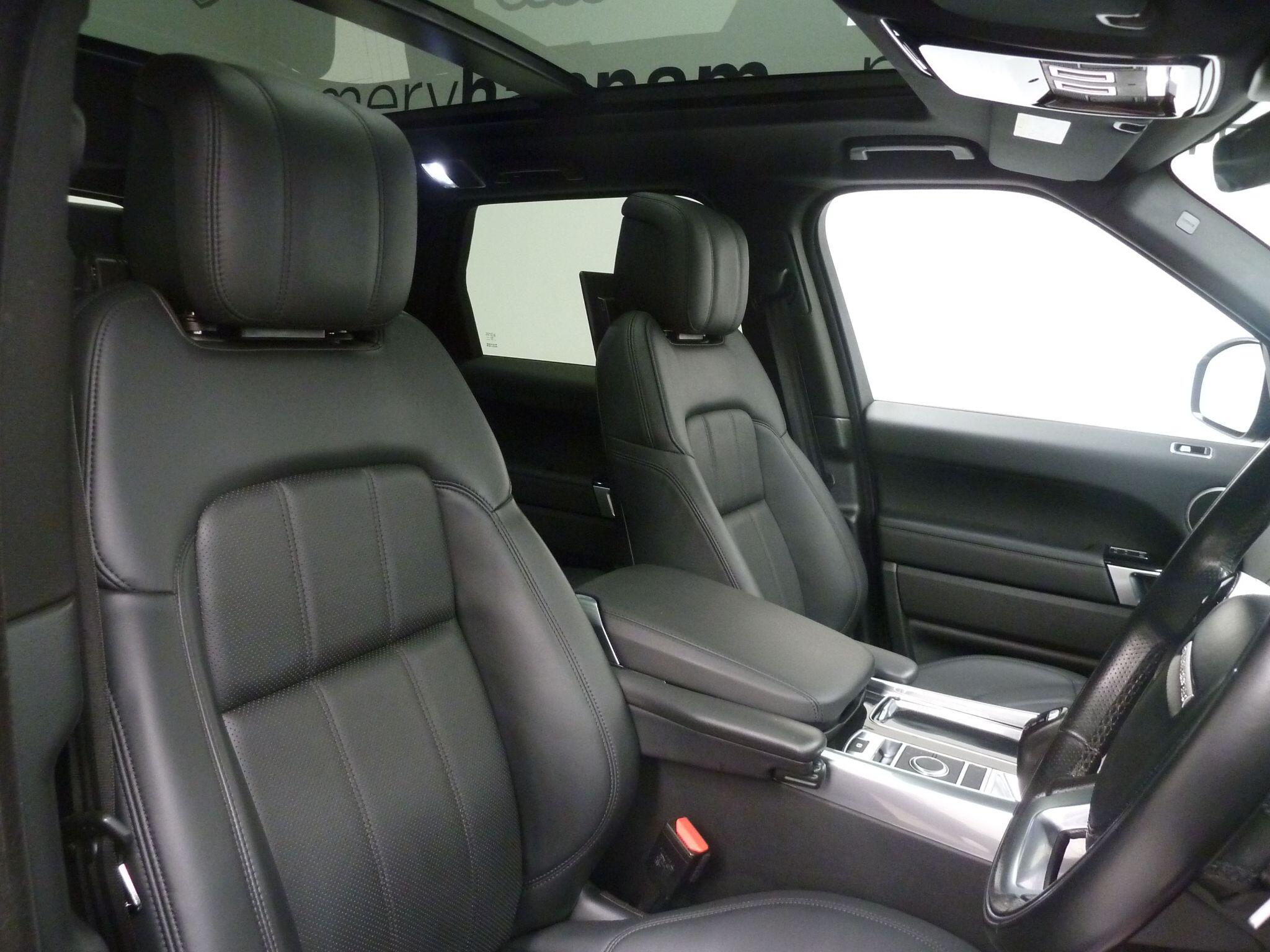 Land Rover Range Rover Sport 3.0   HSE Silver   <br/><br/>AUTOBIOGRAPHY PACK +REAR MEDIA