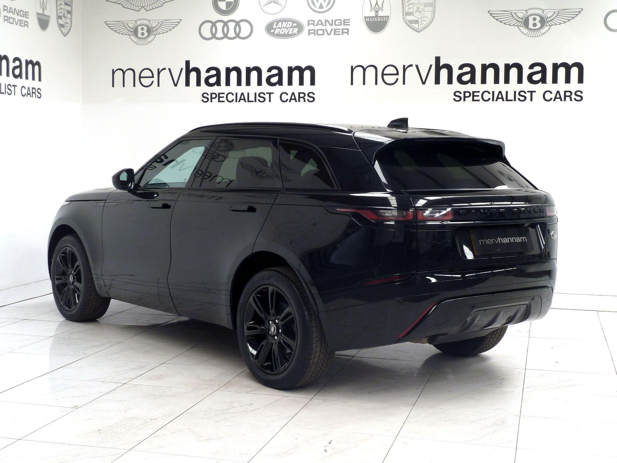Land Rover Range Rover Velar 2.0 D200  Edition   <br/><br/>OPENING PAN ROOF + BLACK PACK