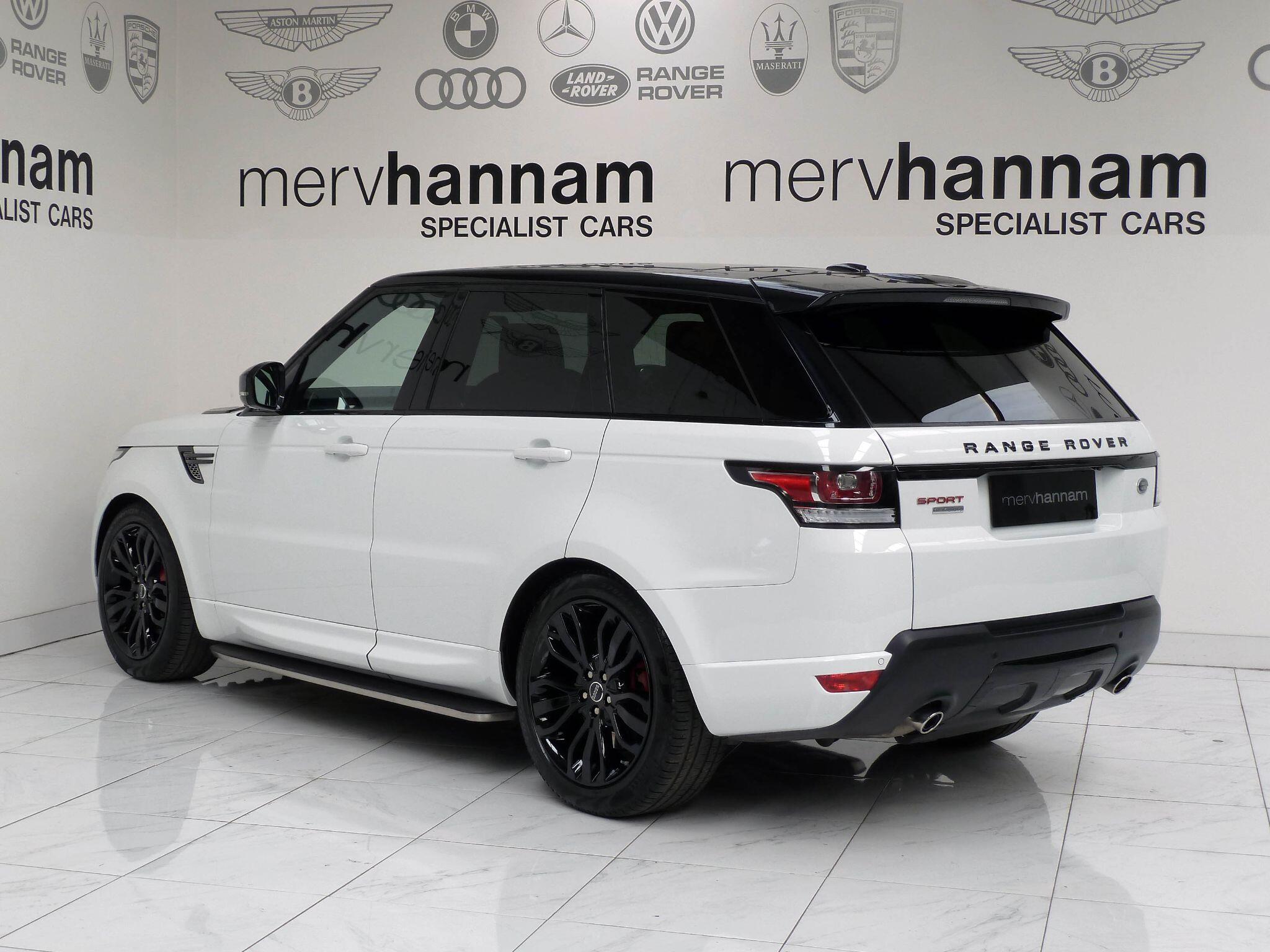 Land Rover Range Rover Sport 3.0 SD V6 HSE   <br/><br/>AUTOBIOGRAPHY DESIGN PACK