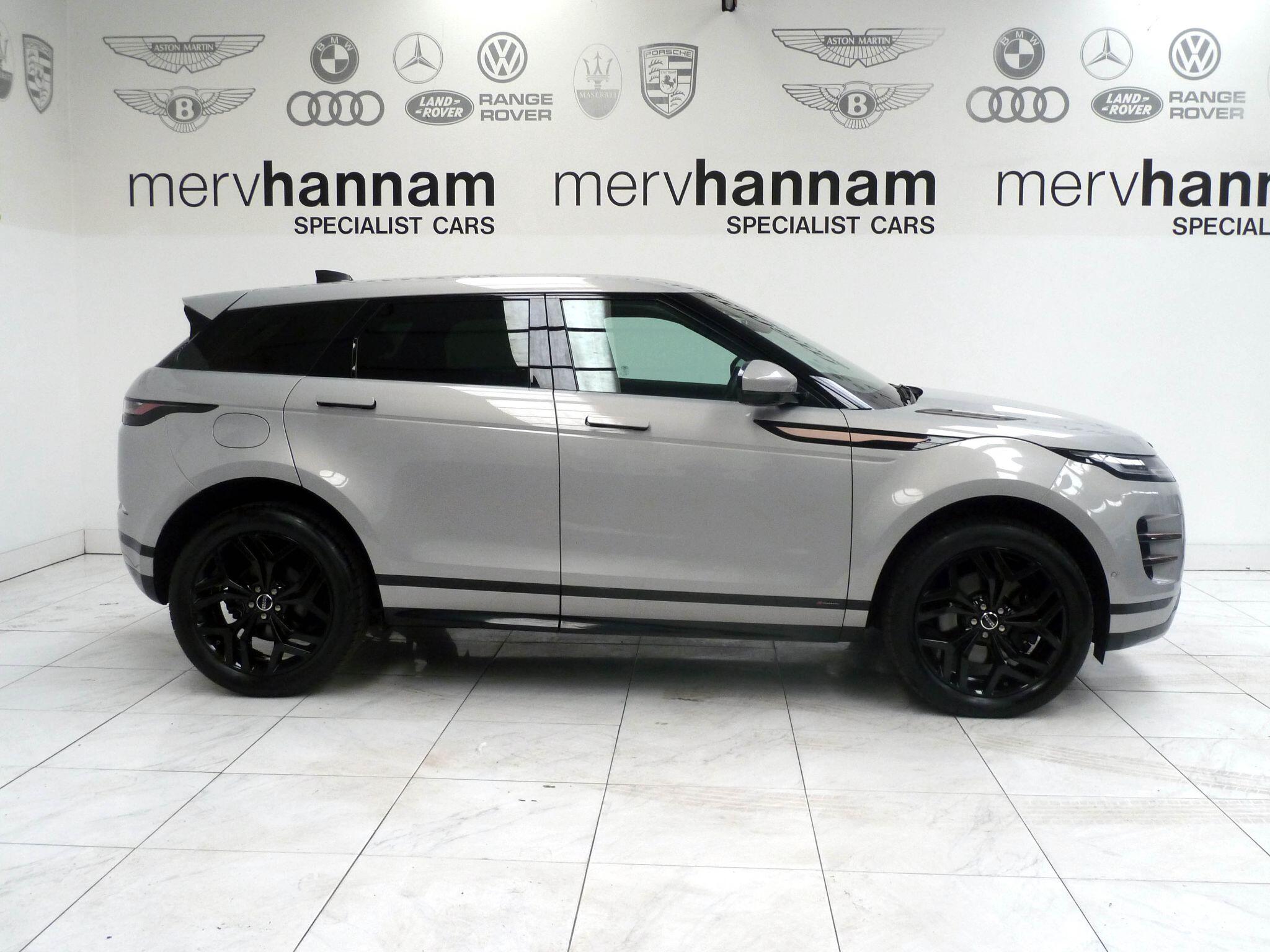 Land Rover Range Rover Evoque 2.0 P200  R-Dynamic SE   <br/><br/>HEATED WHEEL + REVERSE  CAMERA