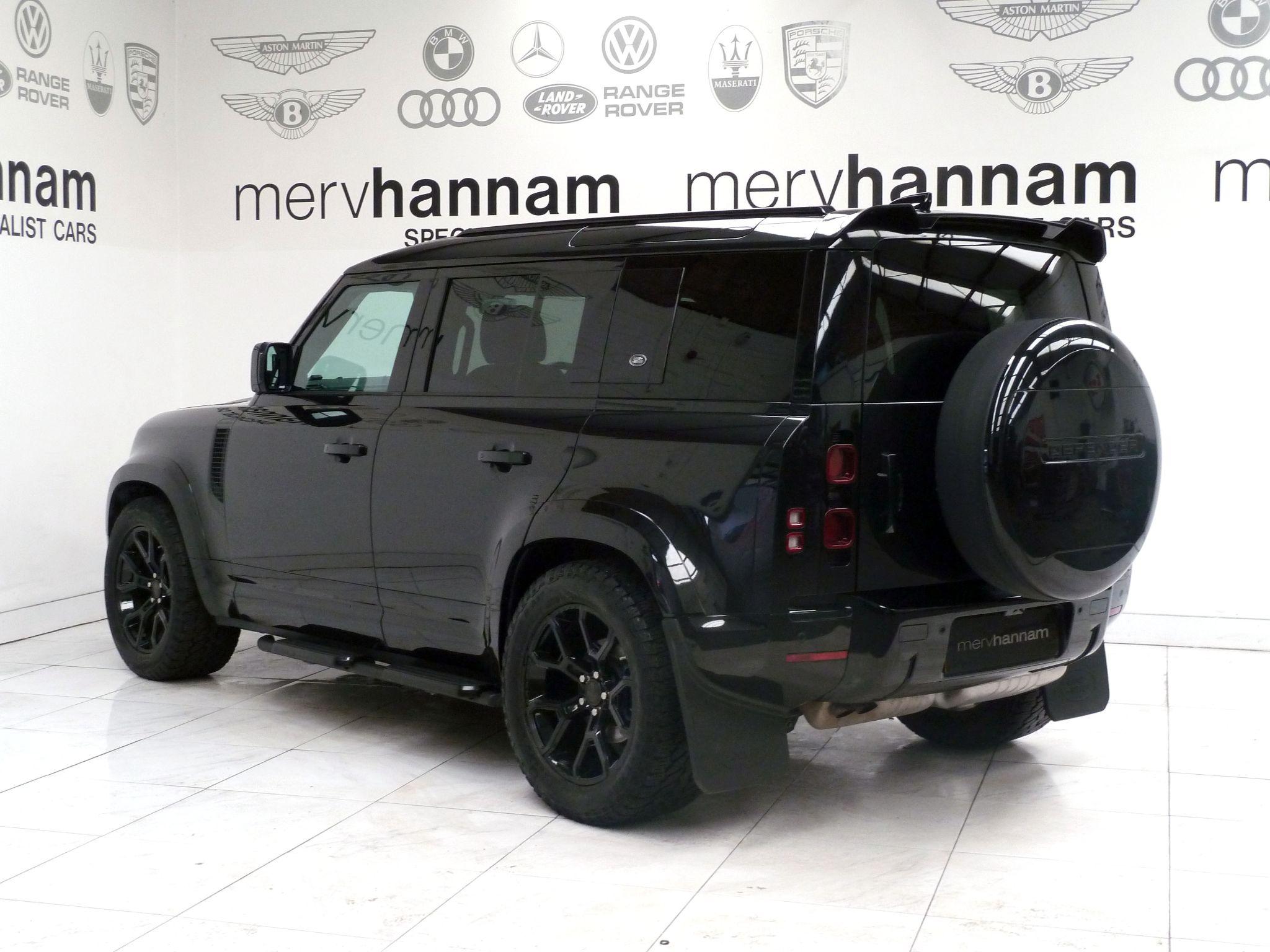 Land Rover Defender 110 2.0 SD4 SE   <br/><br/>PROJEX EDITION + 7 SEATS