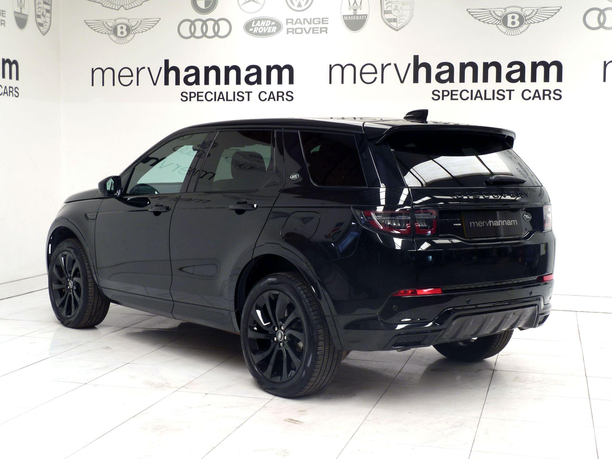 Land Rover Discovery Sport 1.5 P300e 12.2kWh R-Dynamic SE   <br/><br/>PAN ROOF + BLACK PACK