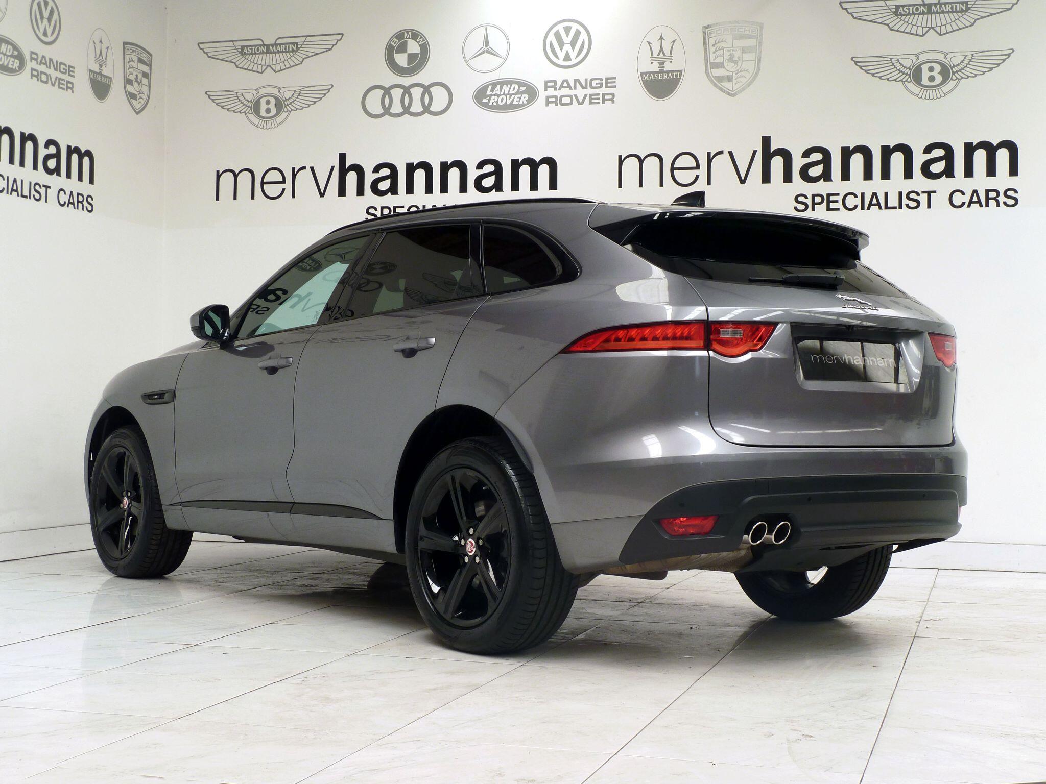 Jaguar F-PACE 2.0 D180 Chequered FlagAWD   <br/><br/>PAN ROOF + BLACK DESIGN PACK