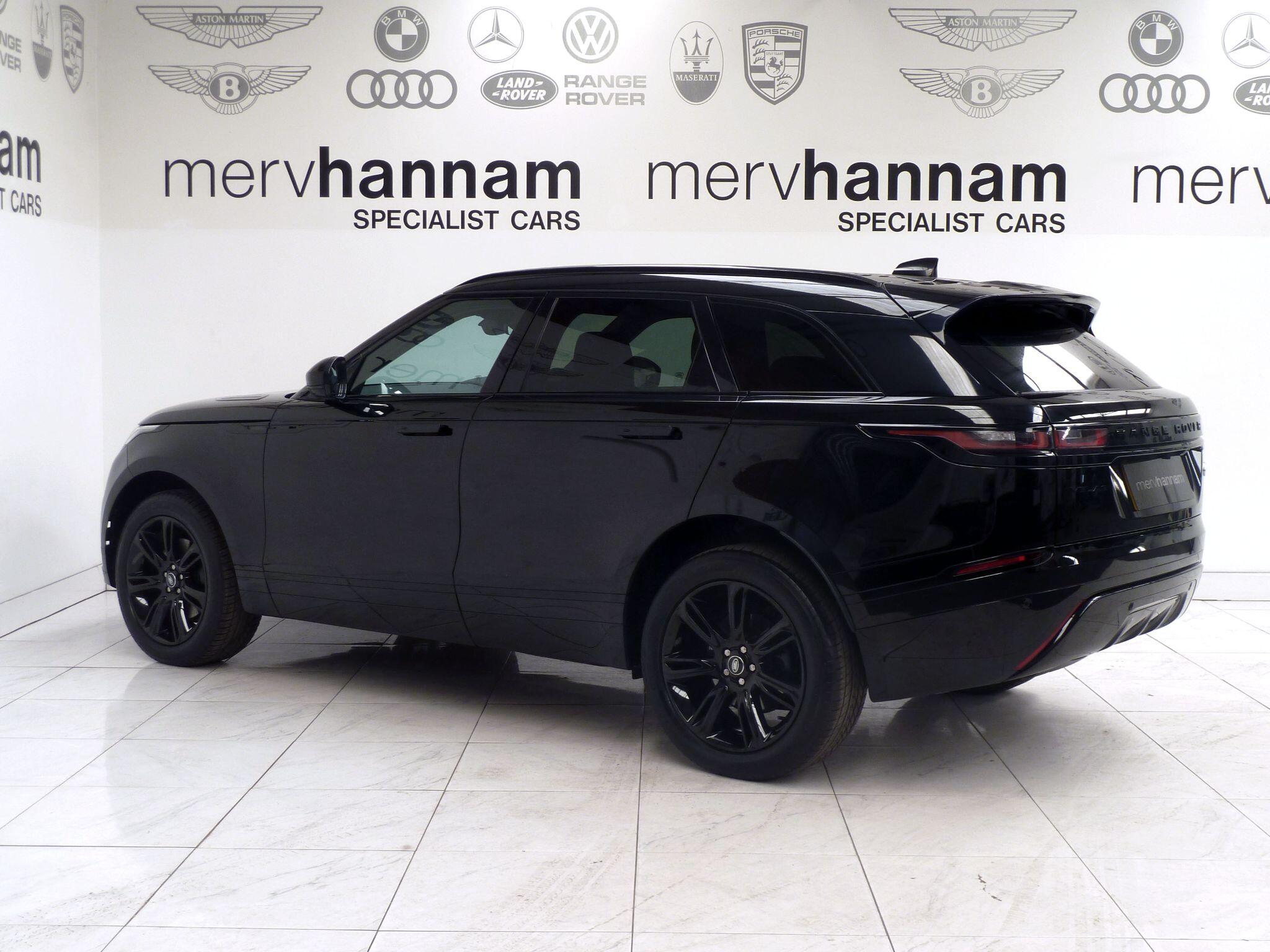 Land Rover Range Rover Velar 2.0 D200  Edition   <br/><br/>OPENING PAN ROOF + BLACK PACK
