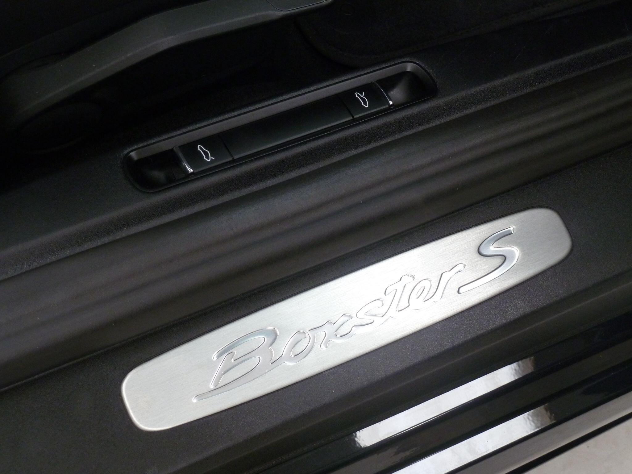 Porsche 718 Boxster 2.5T S PDK   <br/><br/>SPORTS EXHAUST + SPORTS CHRONO