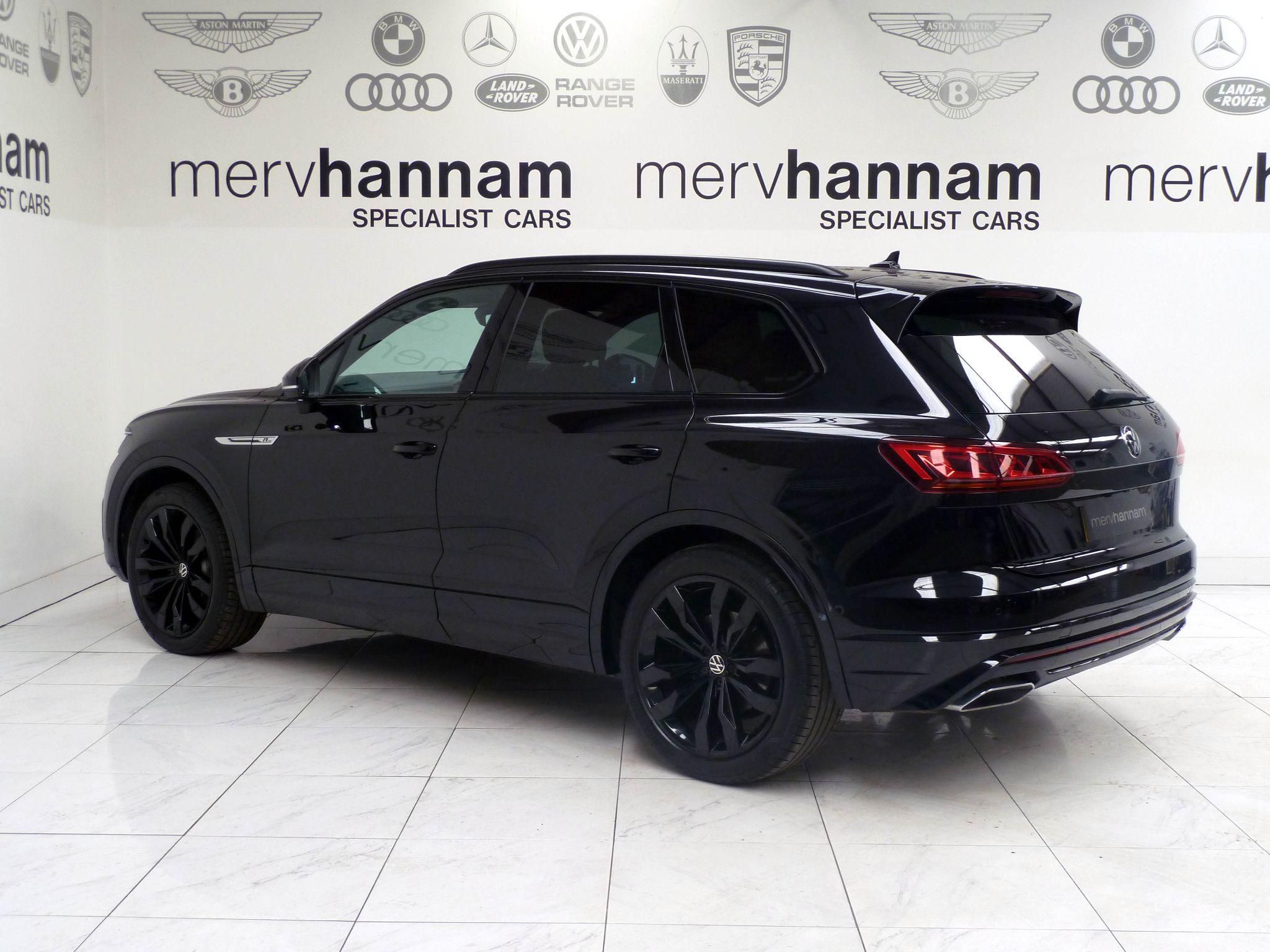 Volkswagen Touareg 3.0 TDI V6 Black Edition Tiptronic 4Motion   <br/><br/>PAN ROOF + BLACK PACK