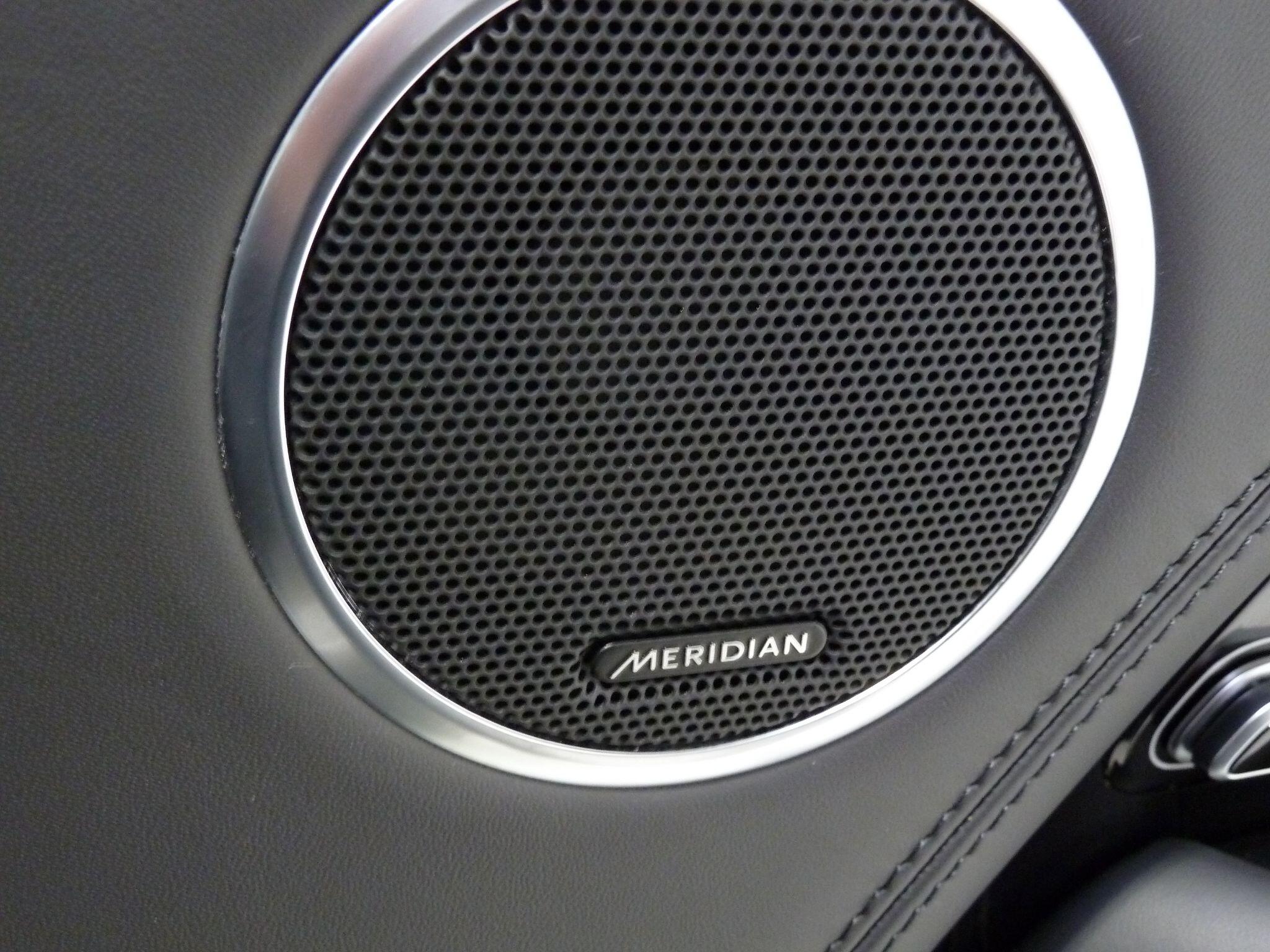 Land Rover Range Rover 3.0   Westminster Black   <br/><br/>SLIDING PAN ROOF + BLACK PACK