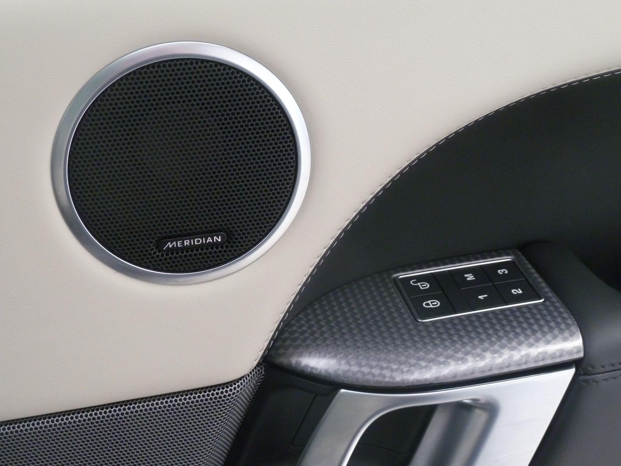 Land Rover Range Rover Sport 2.0 P400e  HSE Dynamic SUV  Petrol Plug-in Hybrid   (404 ps)<br/><br/>PAN ROOF + BLACK PACK + STEPS