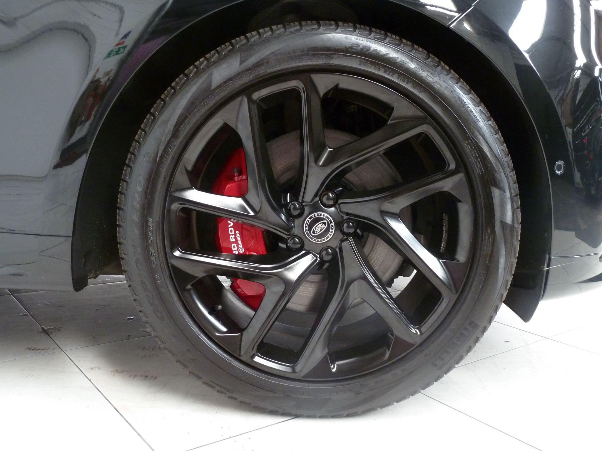 Land Rover Range Rover Sport 3.0 P440e 38.2kWh Dynamic SE   <br/><br/>BLACK DESIGN PACK + PAN ROOF