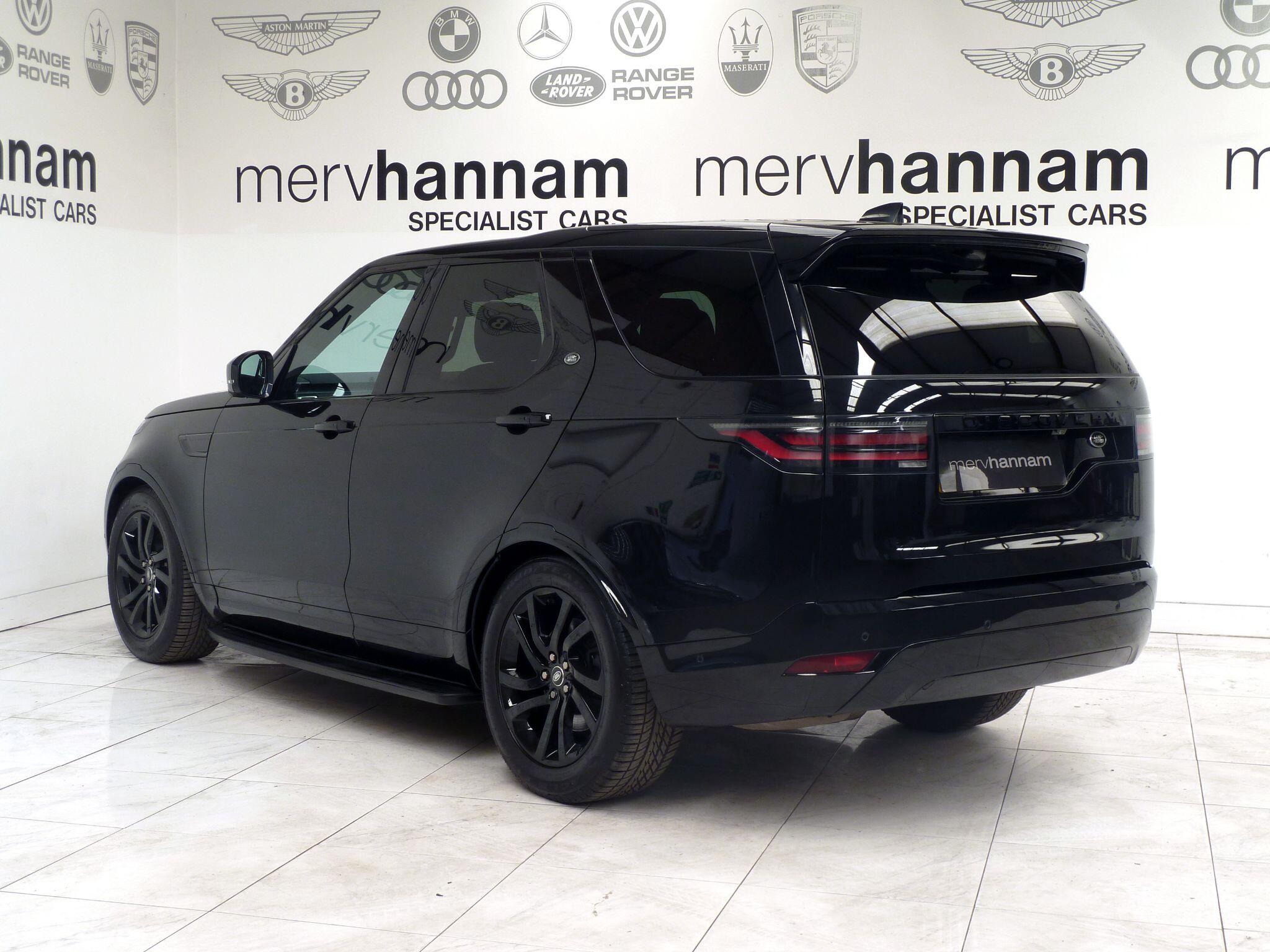 Land Rover Discovery 2.0 P300 R-Dynamic S   <br/><br/>BLACK PACK + SIDE STEPS