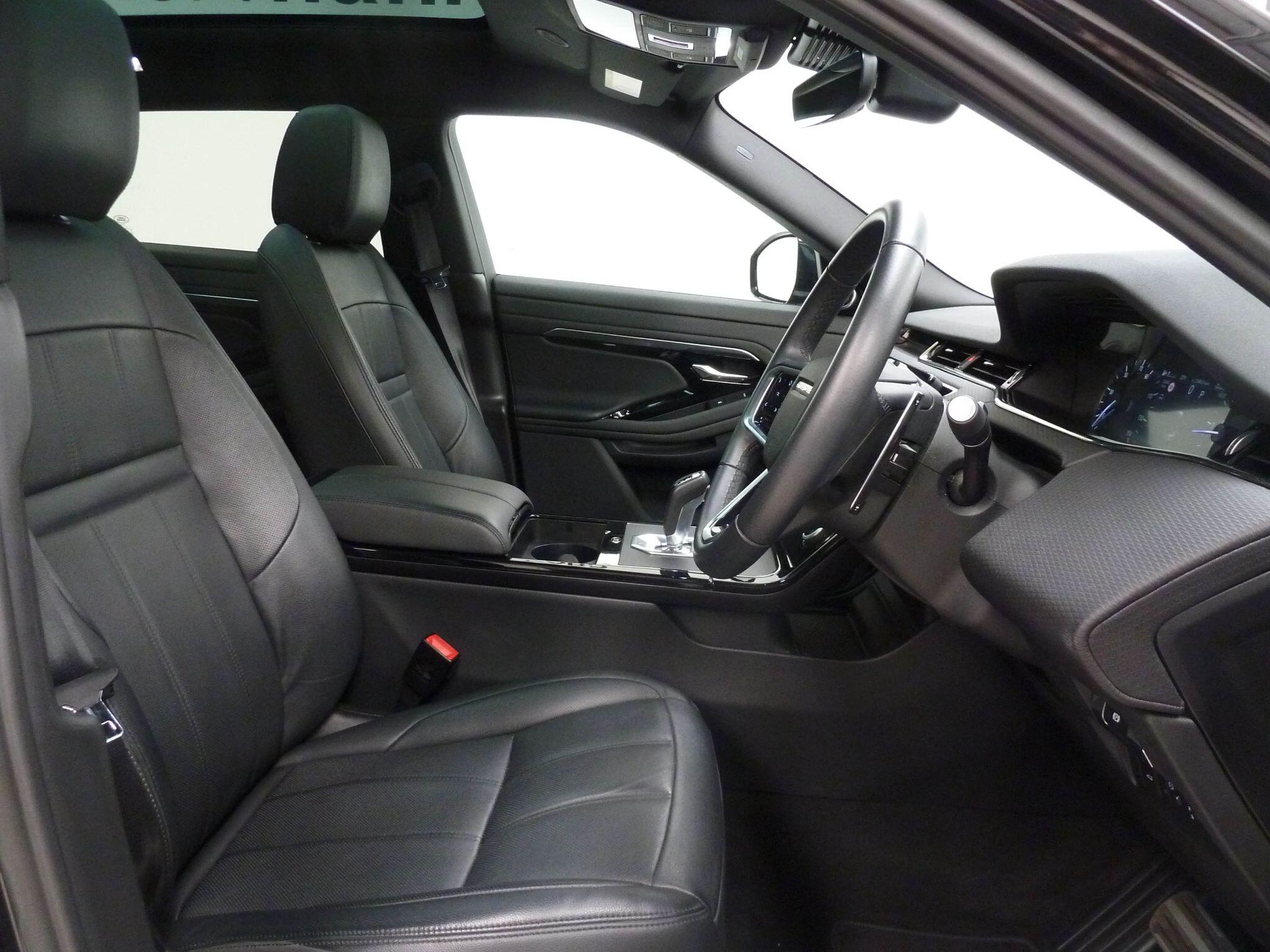 Land Rover Range Rover Evoque 2.0 D200  Edition   <br/><br/>PAN ROOF + BLACK PACK