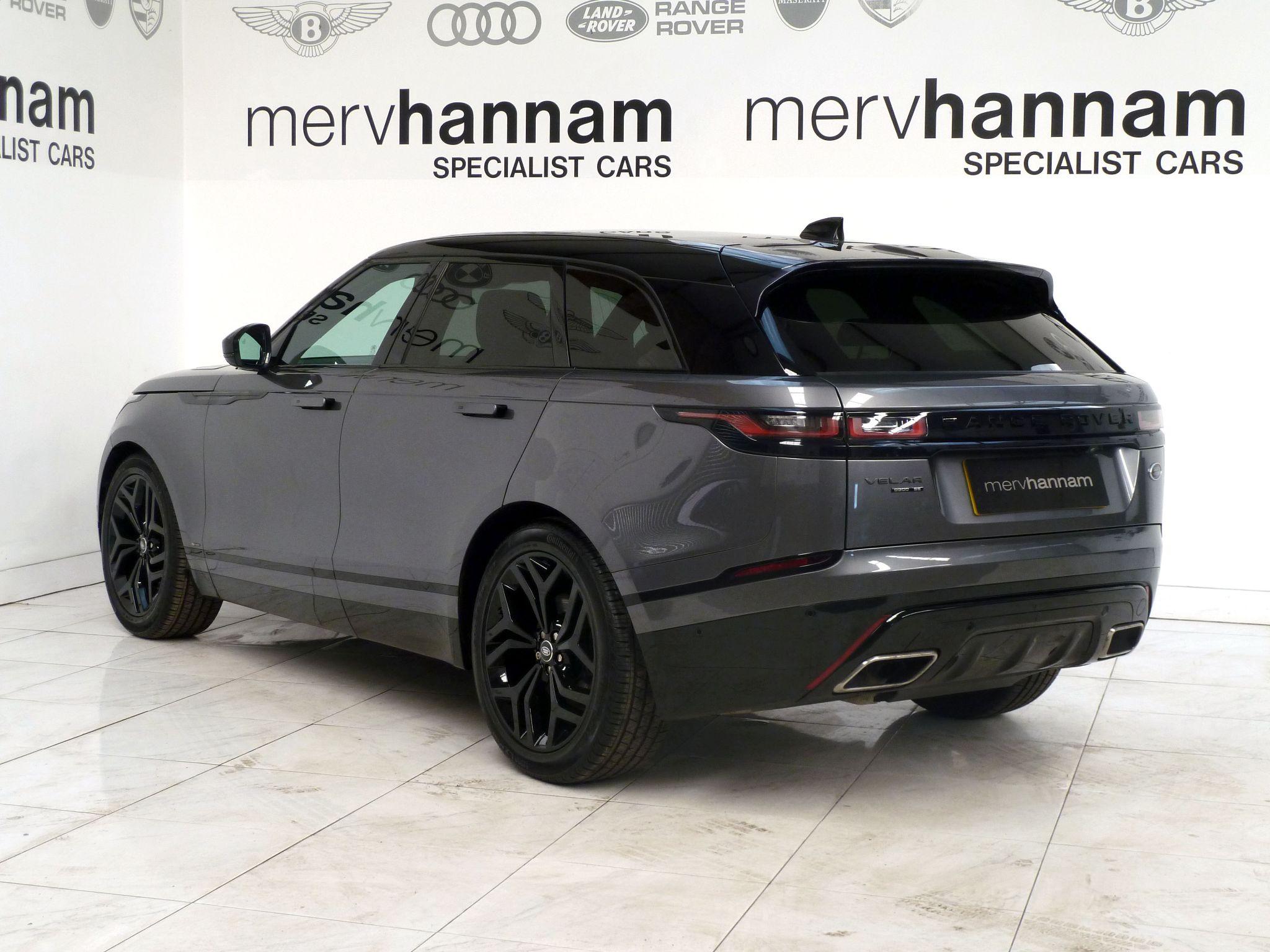 Land Rover Range Rover Velar 3.0  R-Dynamic SE   <br/><br/>PAN ROOF + BLACK PACK