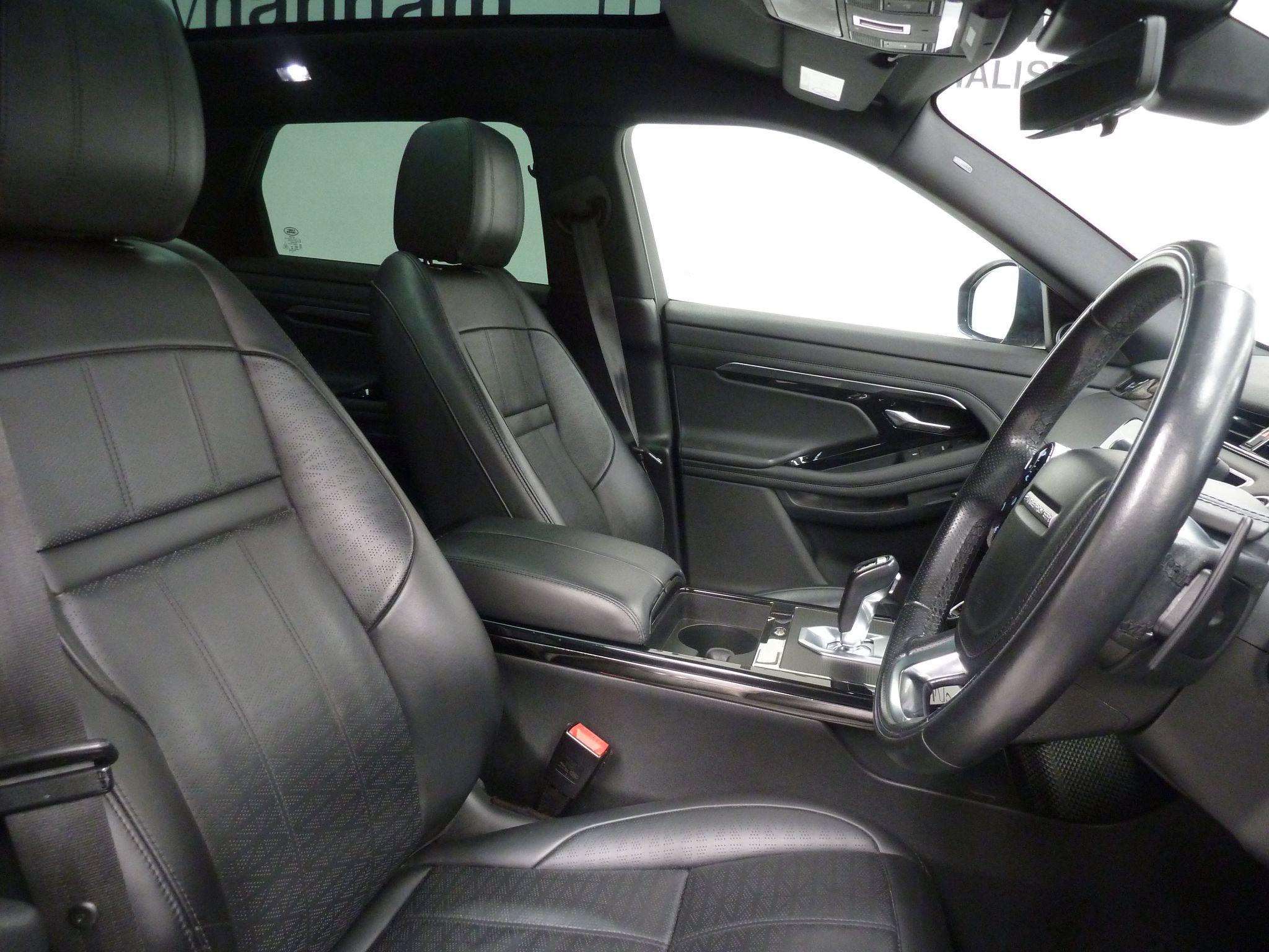 Land Rover Range Rover Evoque 2.0 D150 R-Dynamic HSE   <br/><br/>PAN ROOF + BLACK PACK