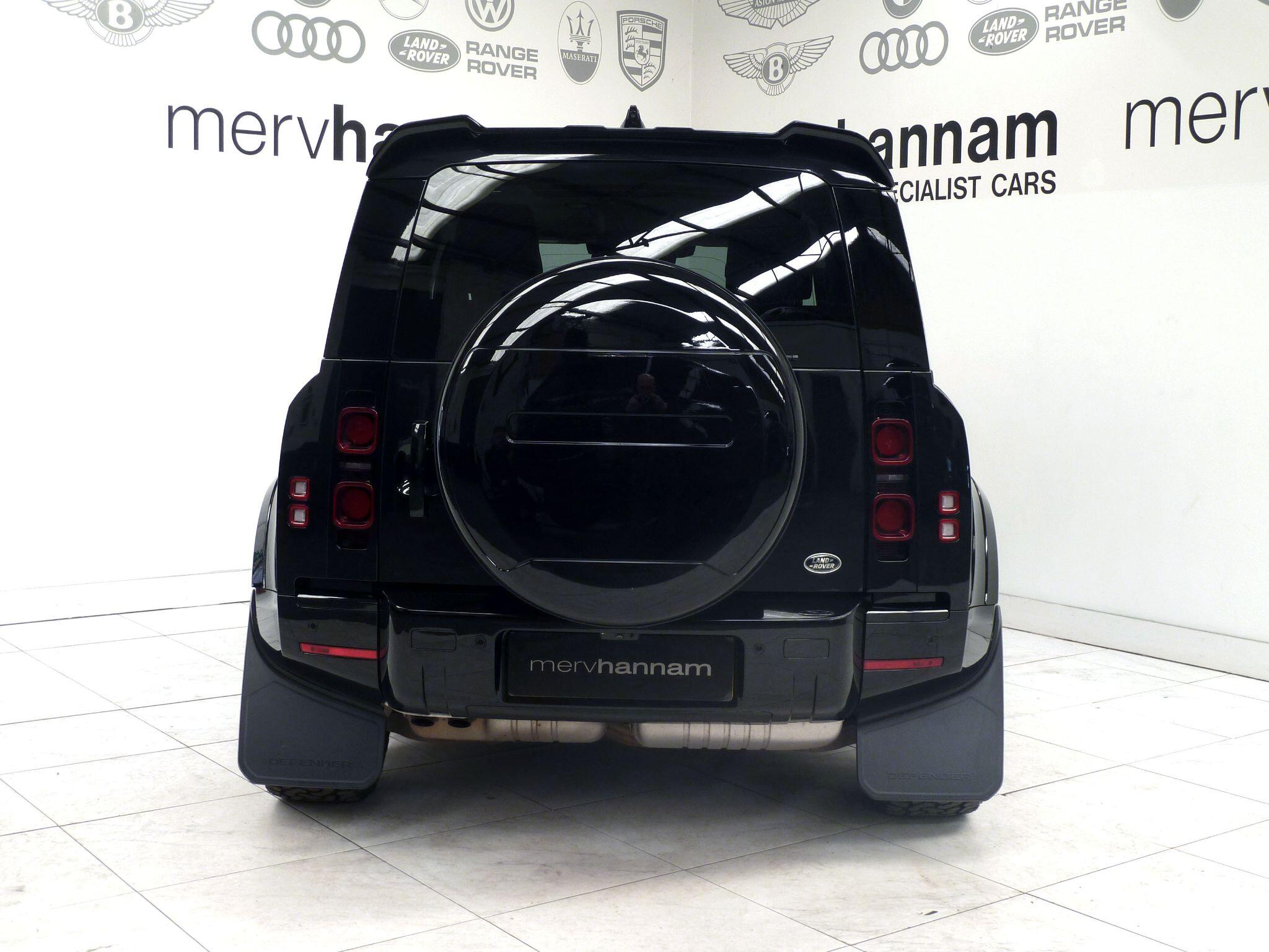 Land Rover Defender 90 3.0 D250  X-Dynamic SE SUV  Diesel   (250 ps)<br/><br/>HAWKE XS EDITION