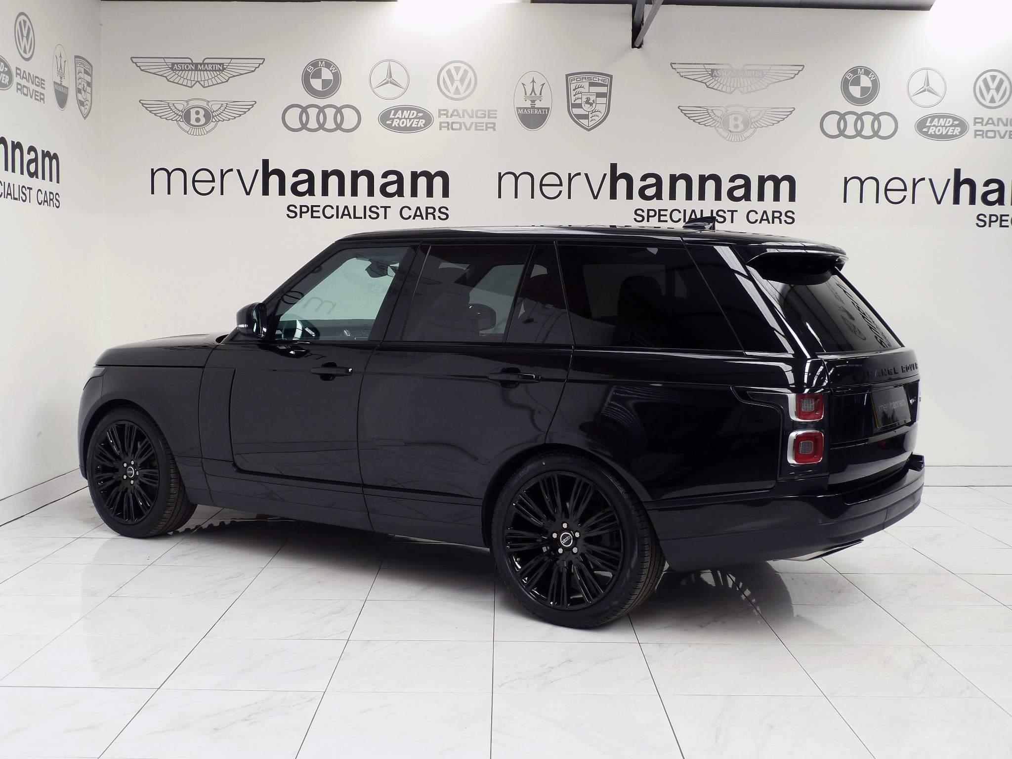 Land Rover Range Rover 3.0 SD V6 Vogue SE   <br/><br/>BLACK PACK + PAN ROOF + TV