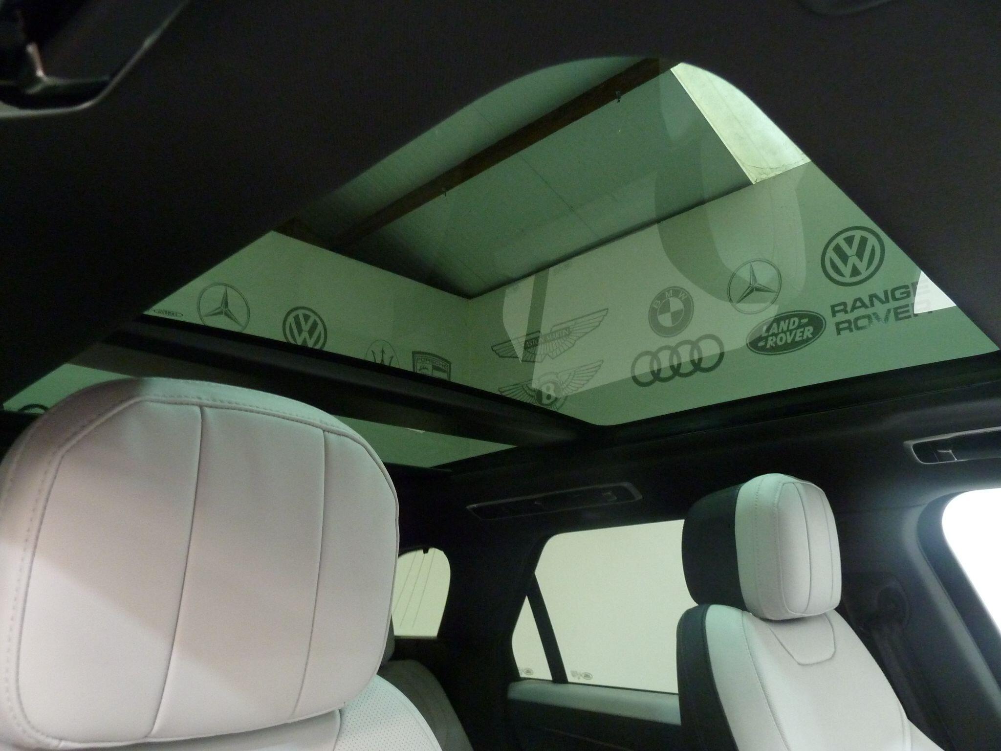 Land Rover Range Rover Sport 3.0 P460e 38.2kWh Dynamic SE   <br/><br/>PAN ROOF + BLACK PACK + HUD