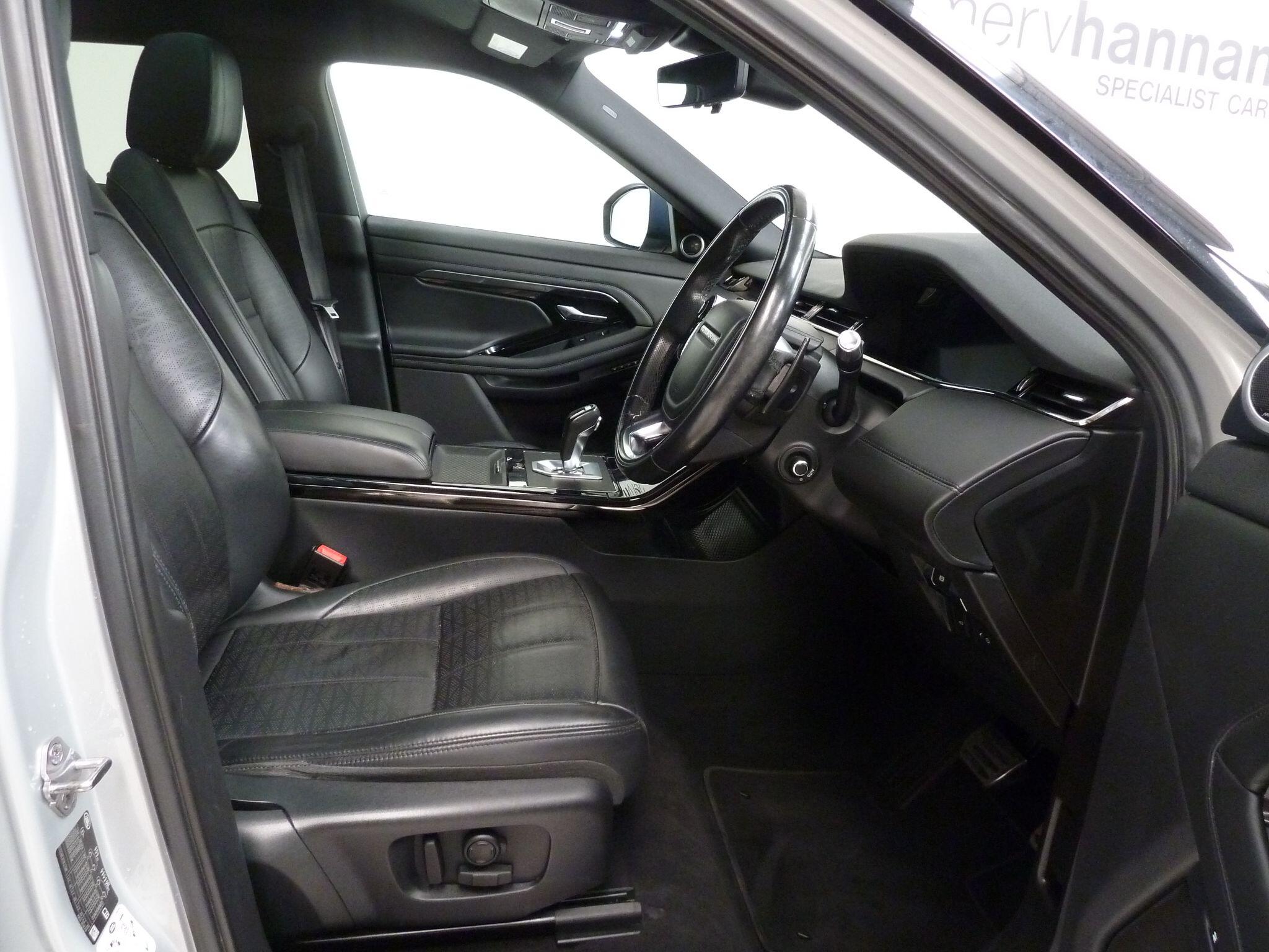 Land Rover Range Rover Evoque 2.0 D180 R-Dynamic HSE   <br/><br/>BLACK PACK + PAN ROOF